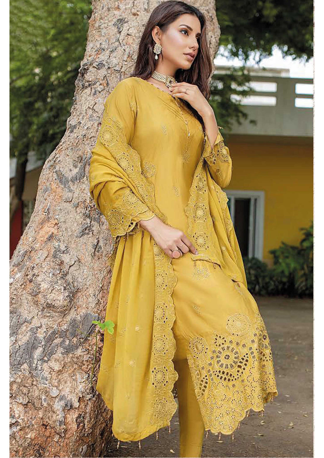 Dr. Haris By KAMILA BIG BORING LUXURY CHIKANKARI Collection'25 D-04