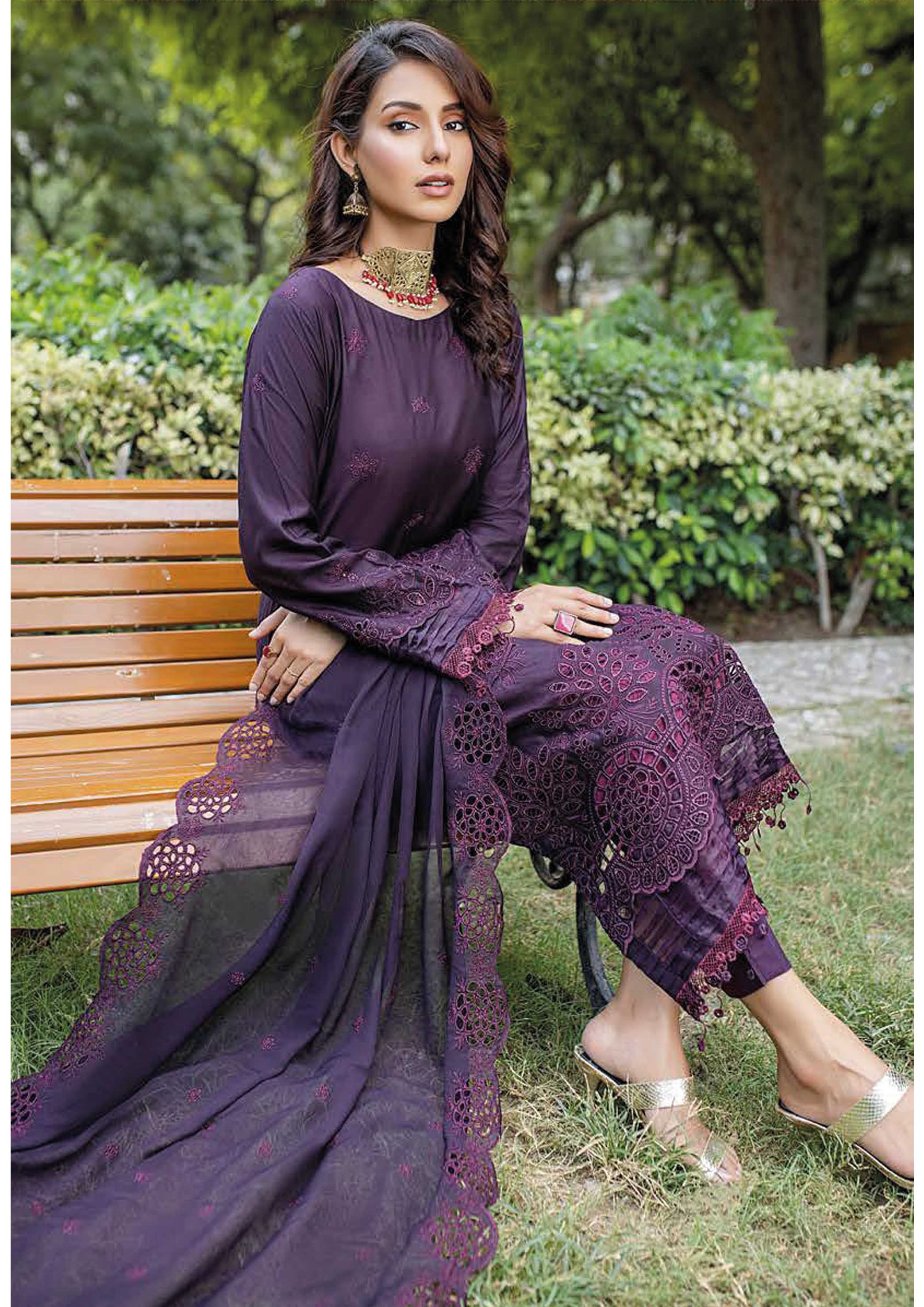 Dr. Haris By KAMILA BIG BORING LUXURY CHIKANKARI Collection'25 D-08