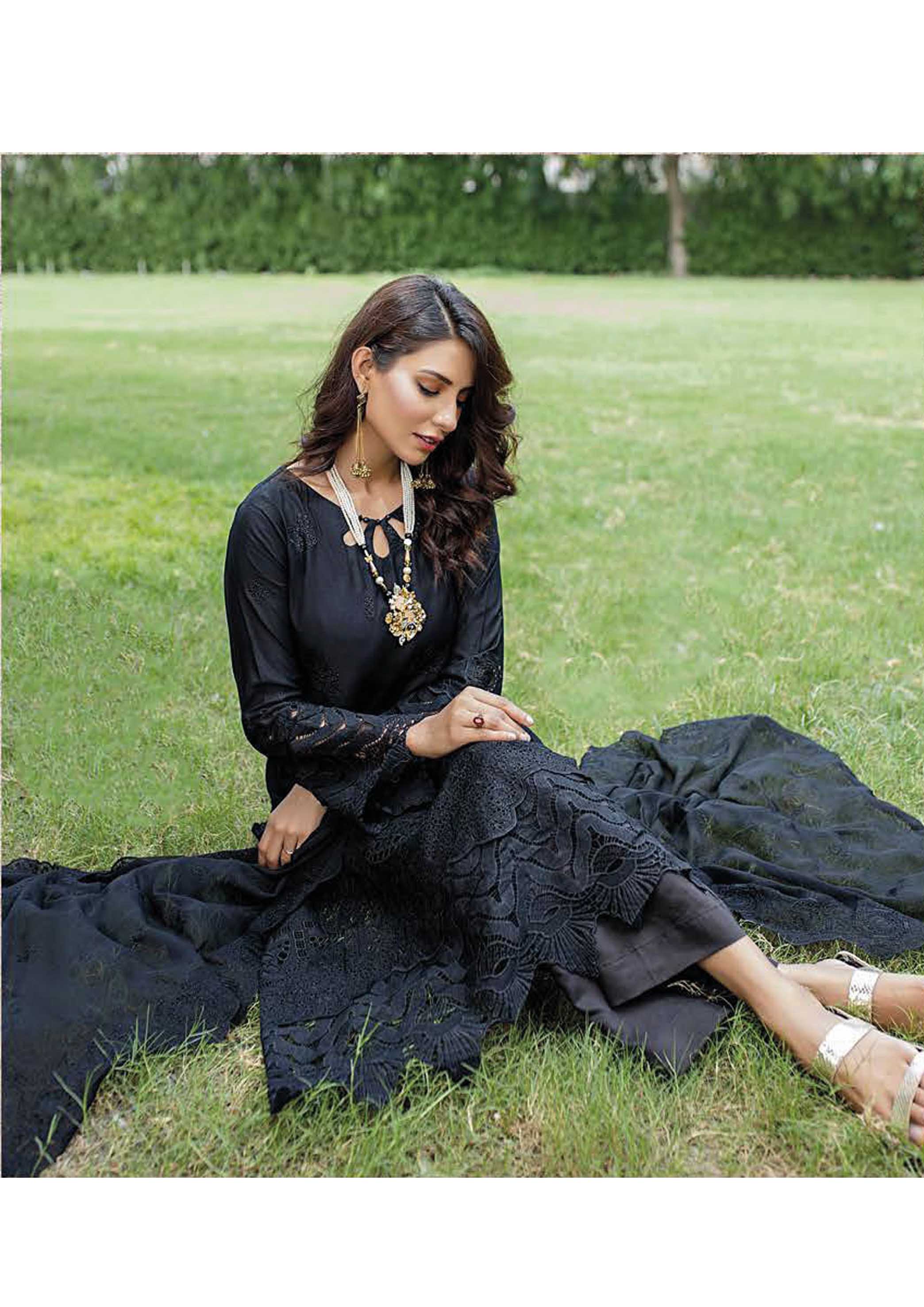 Dr. Haris By KAMILA BIG BORING LUXURY CHIKANKARI Collection'25 D-01