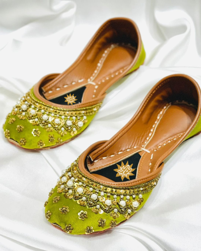 HALFNAWABI MEHANDI HANDMADE KHUSSA BY AYESHA FABRICS