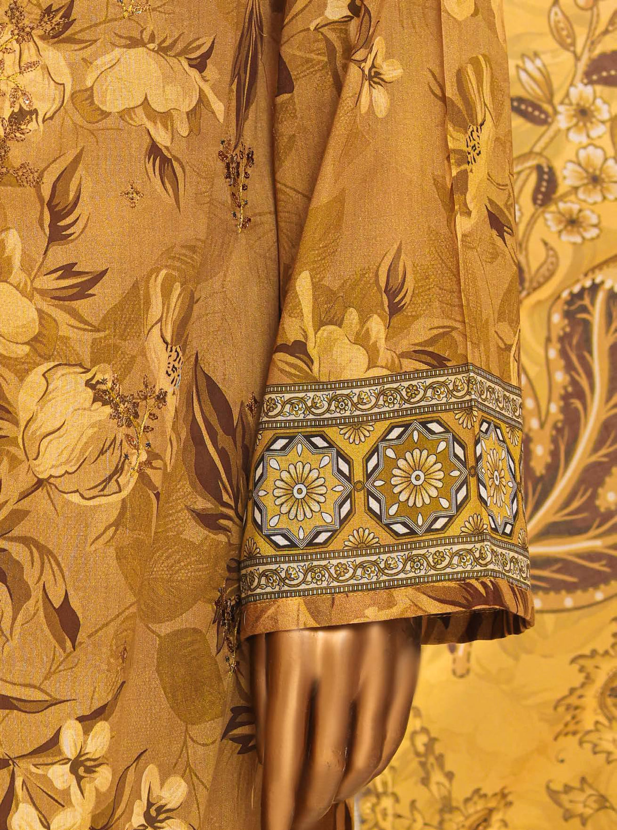 Aashkaar by HZ Textile Embroidered Lawn Stitched 3 Piece Suit - D-04