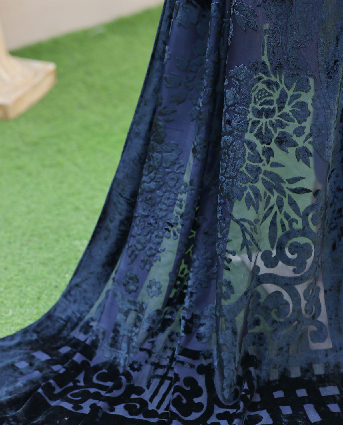 HZ Unstitech Velvet Royal Needlework Luxe 3piece Suite Collection D-06