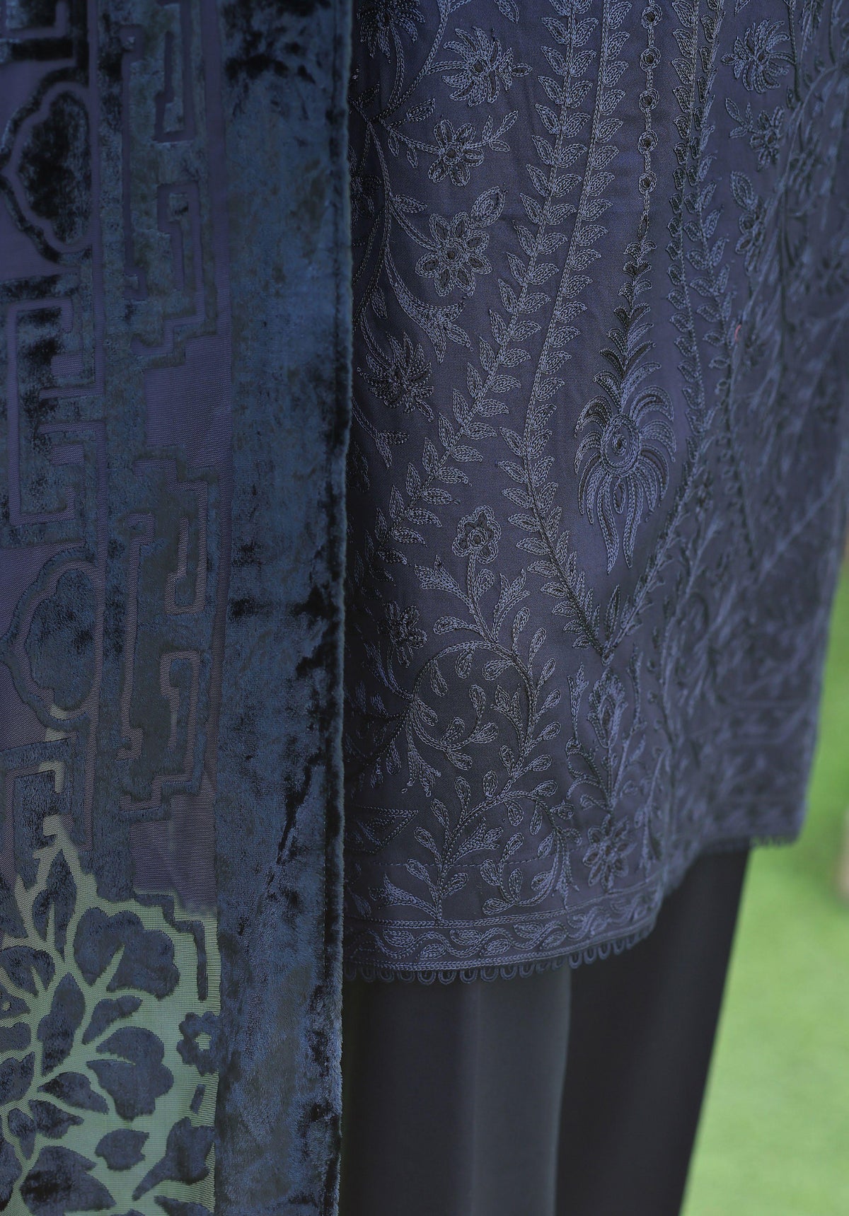 HZ Unstitech Velvet Royal Needlework Luxe 3piece Suite Collection D-06