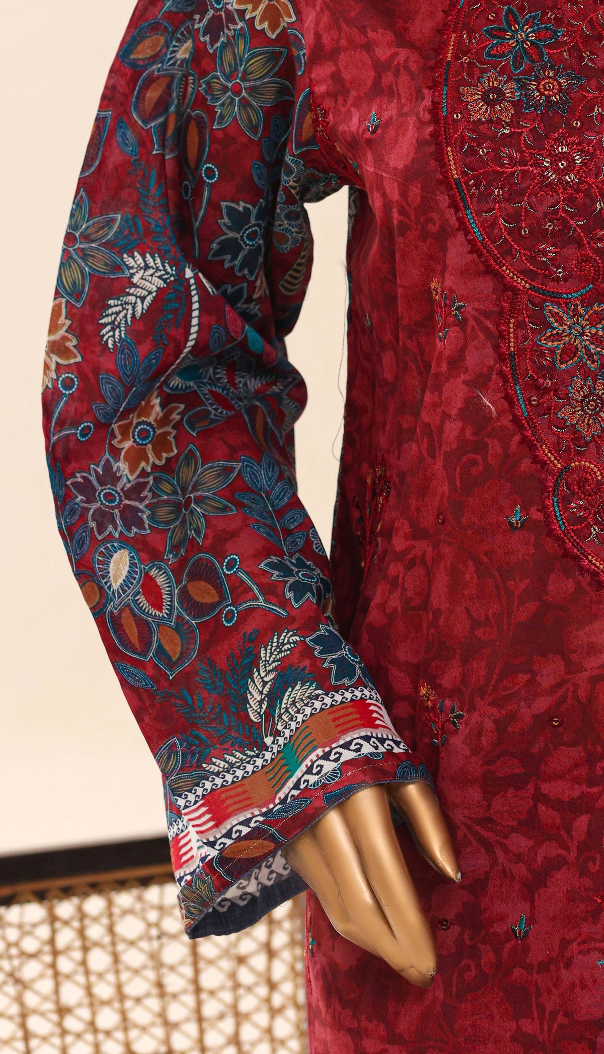 Aashkaar by HZ Textile Embroidered Lawn Stitched 3 Piece Suit - D-10