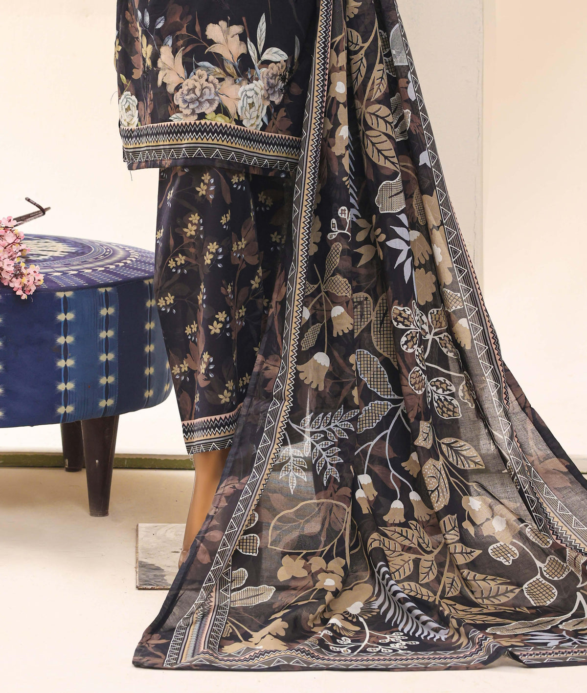 Aashkaar by HZ Textile Embroidered Lawn Stitched 3 Piece Suit - D-03