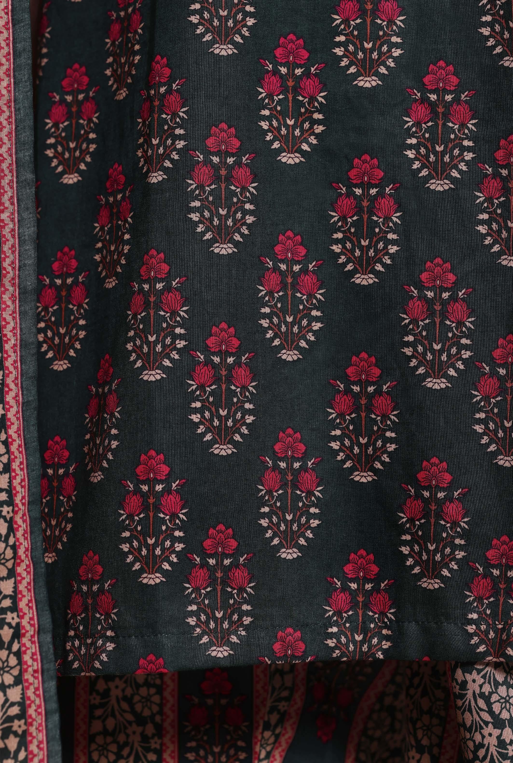 Sadabahar Printed Lawn 3Piece Stitched Vol-06 COLLECTION 2026 D#07