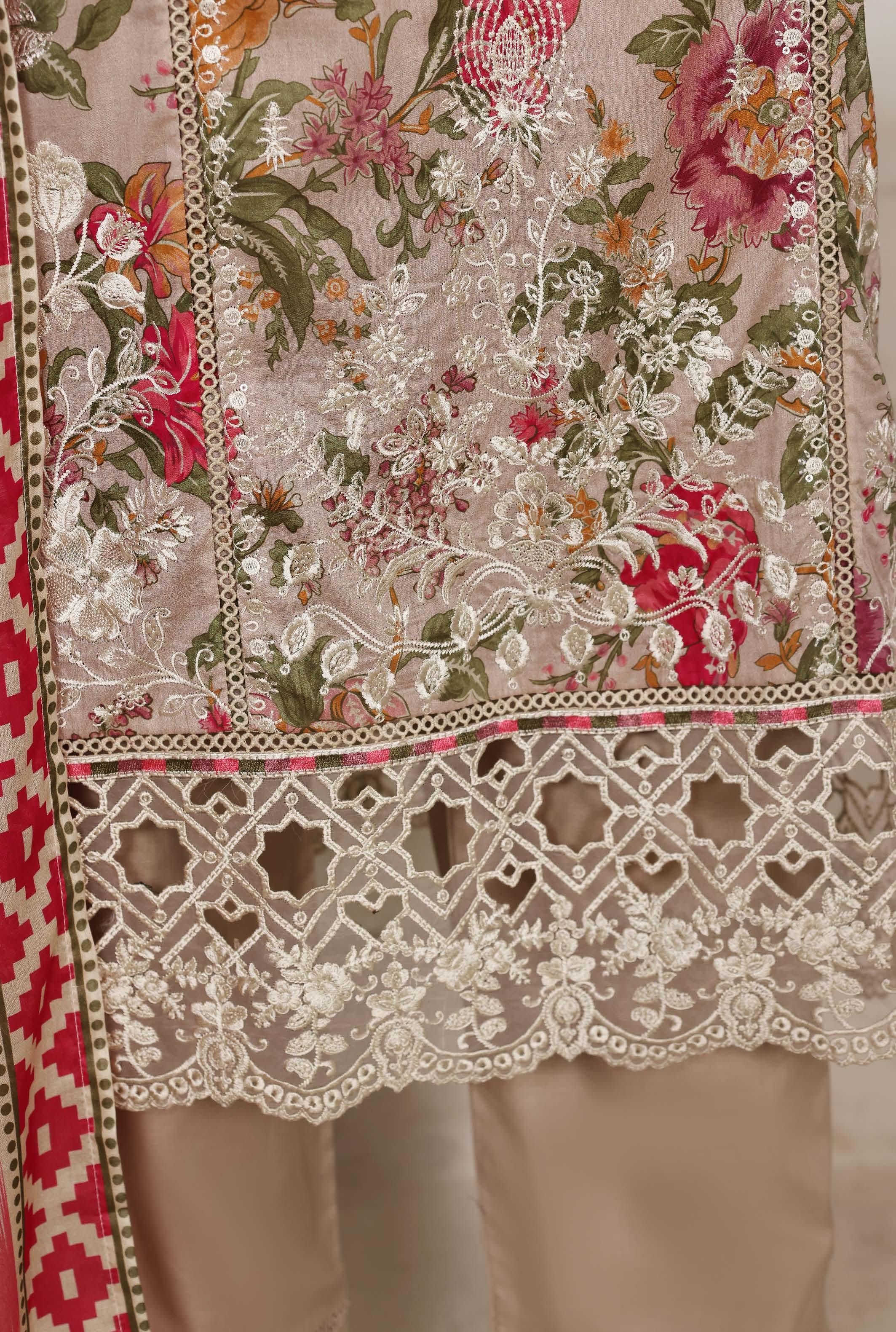 Sadabahar Luxury Signature  Lawn Embroidery 3Piece Stitched Vol-03 COLLECTION 2026. D-05