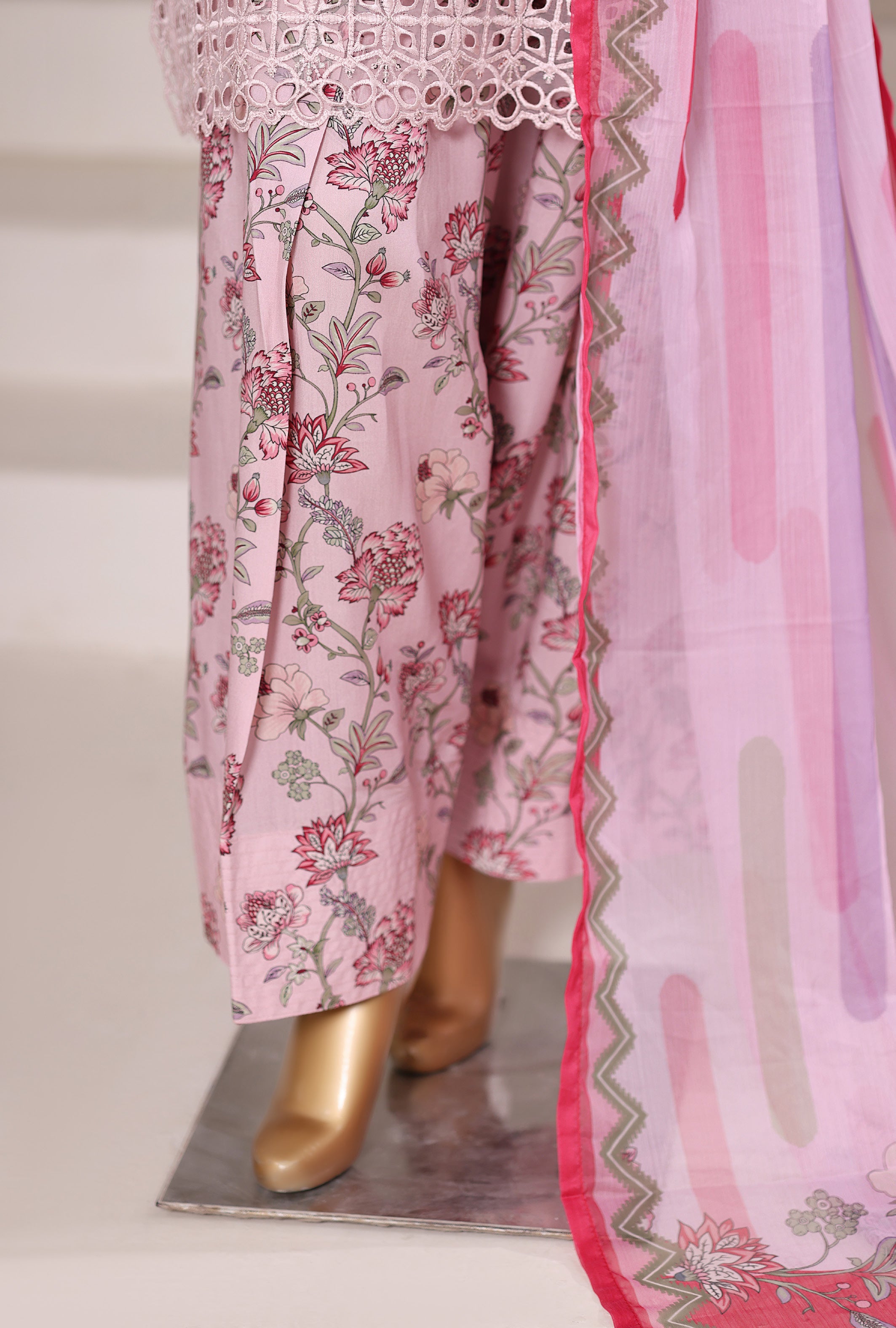 Sadabahar Malika Viscose Short Length Farshi Shalwar With Chiffon Printed Dupatta 3Piece Stitched Collection 2025 T.pink Color SDMVS- 004