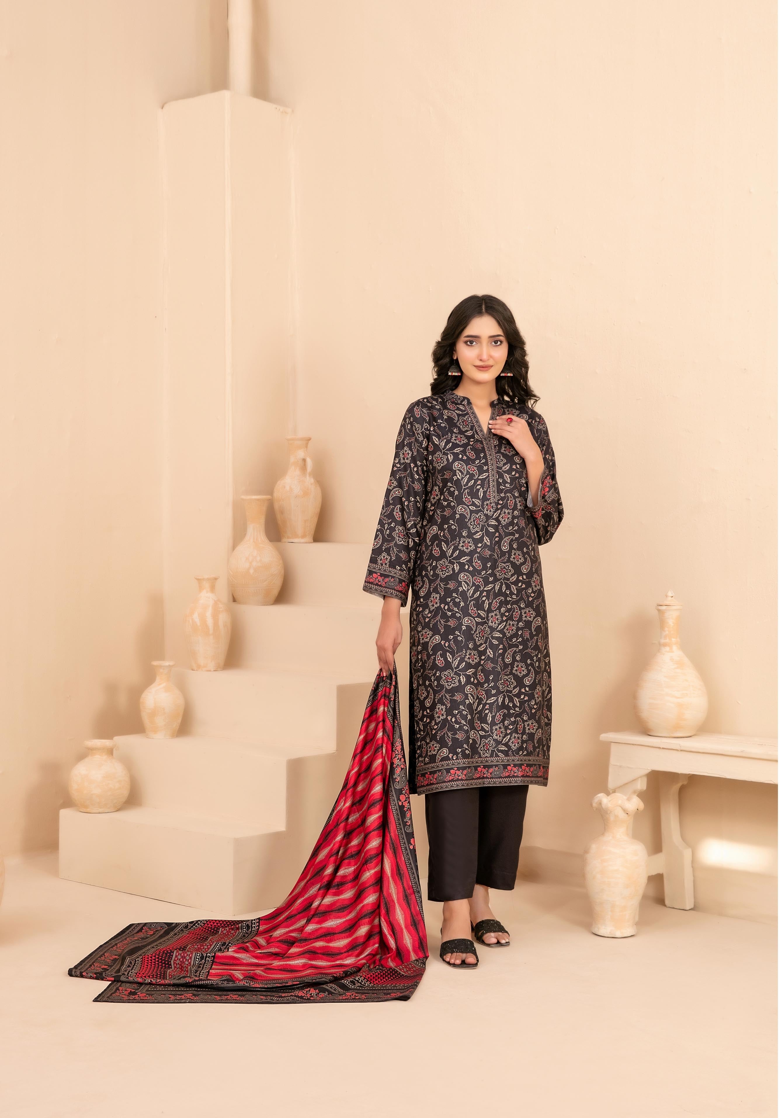 Shahid Tawakkal BASEERA — Unstitched 3Piece Collection Staple Digital Printed with Twill fabric Collection 2025 D-01