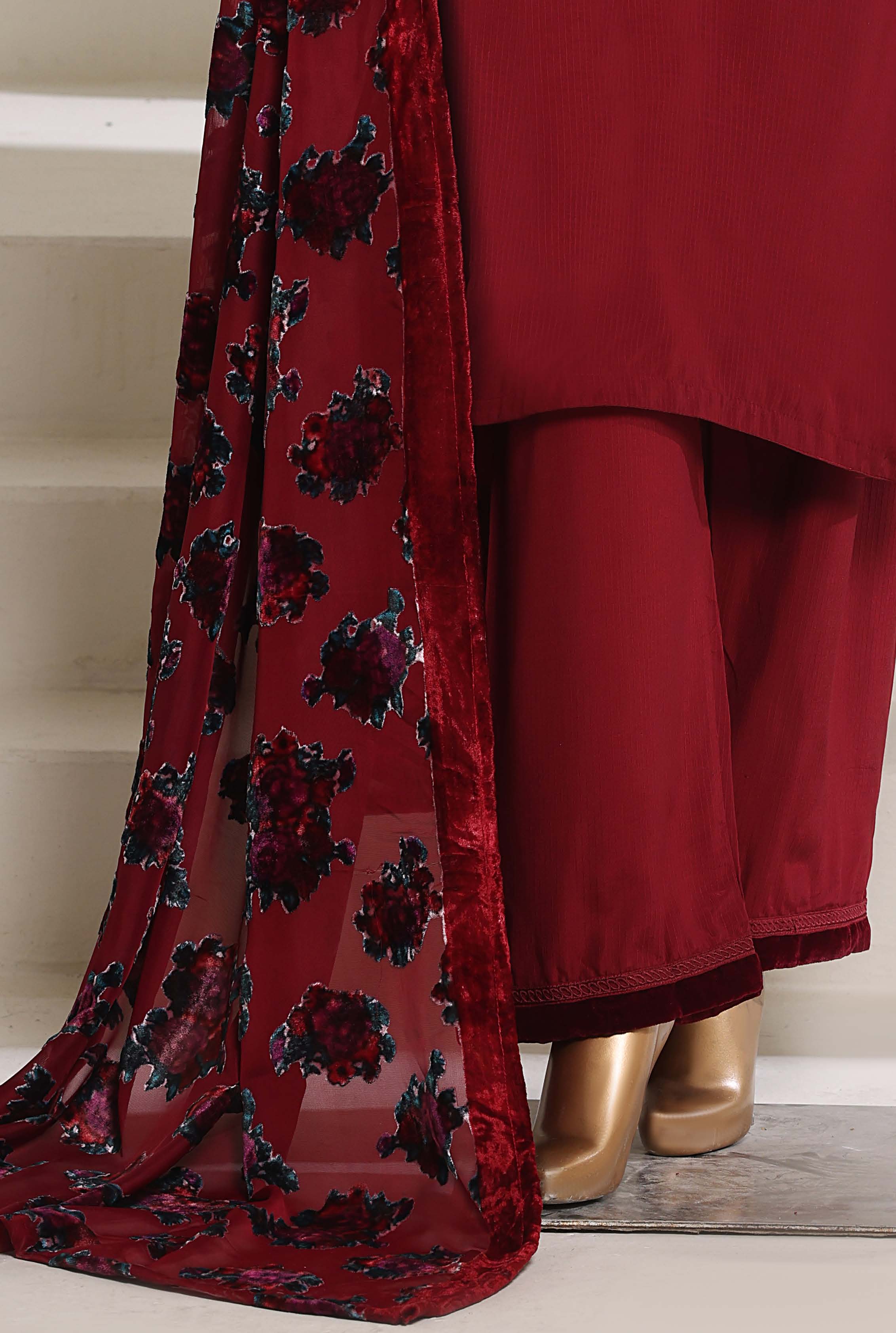 Sadabahar Stitched Embroidery Viscous 3Piece With Palachi Shwal Collection 2025 LEVP -07