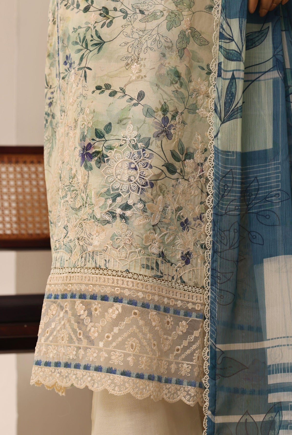 Sadabahar Luxury Signature Festive Embroidery Ready To Wear 3Piece Stitched Collection 2026 D#06