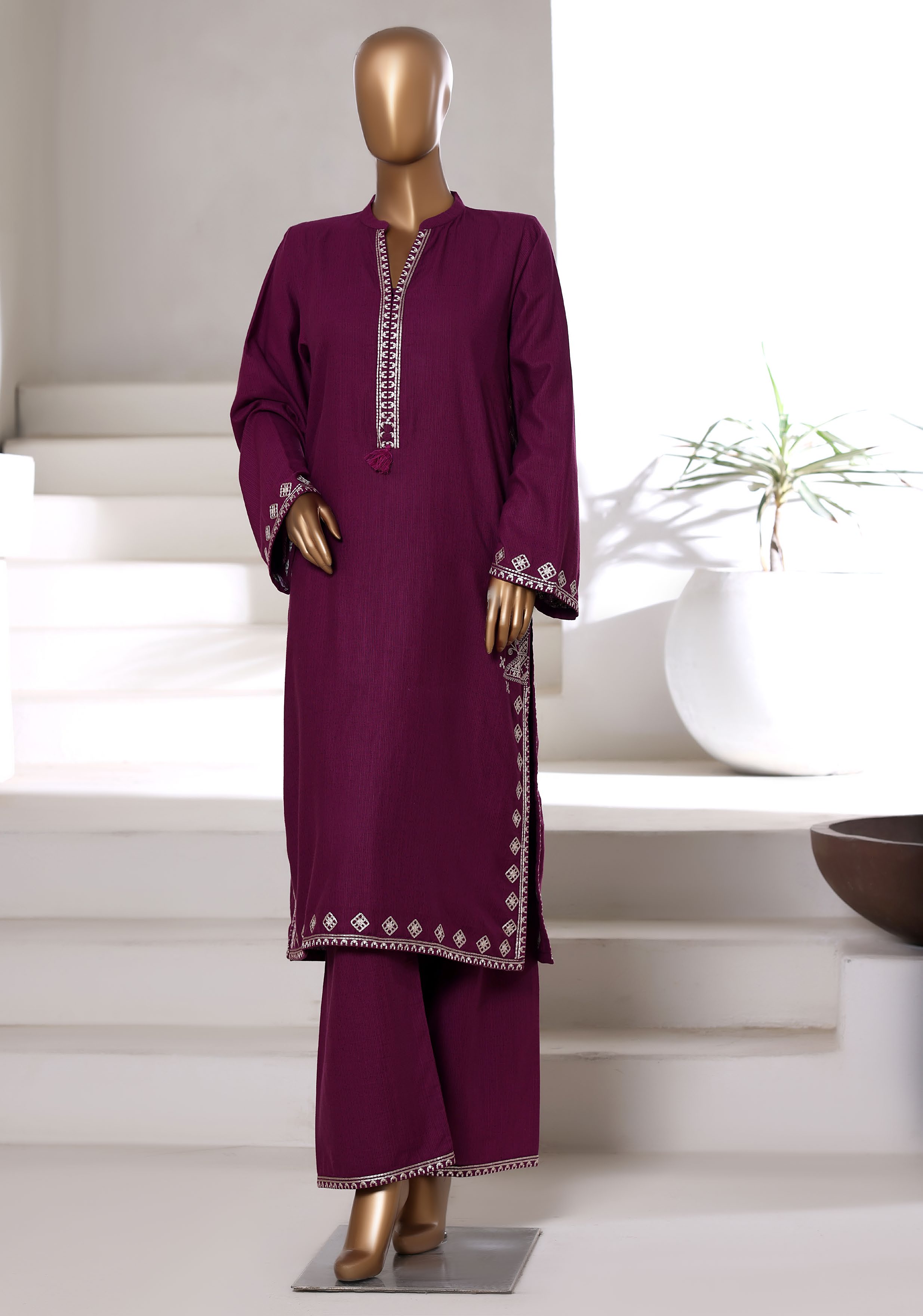 SADABAHAR Vybe Khaddar Embroidered Set 2PlECE STITCHED Vol-04 COLLECTION 2025 D-305 Purple
