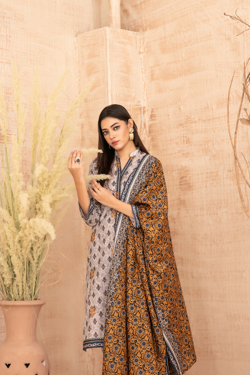 Areeka By Tawakkal Khaddar Boti Embroidery 3Piece Unstitched Collection 2025. D-02