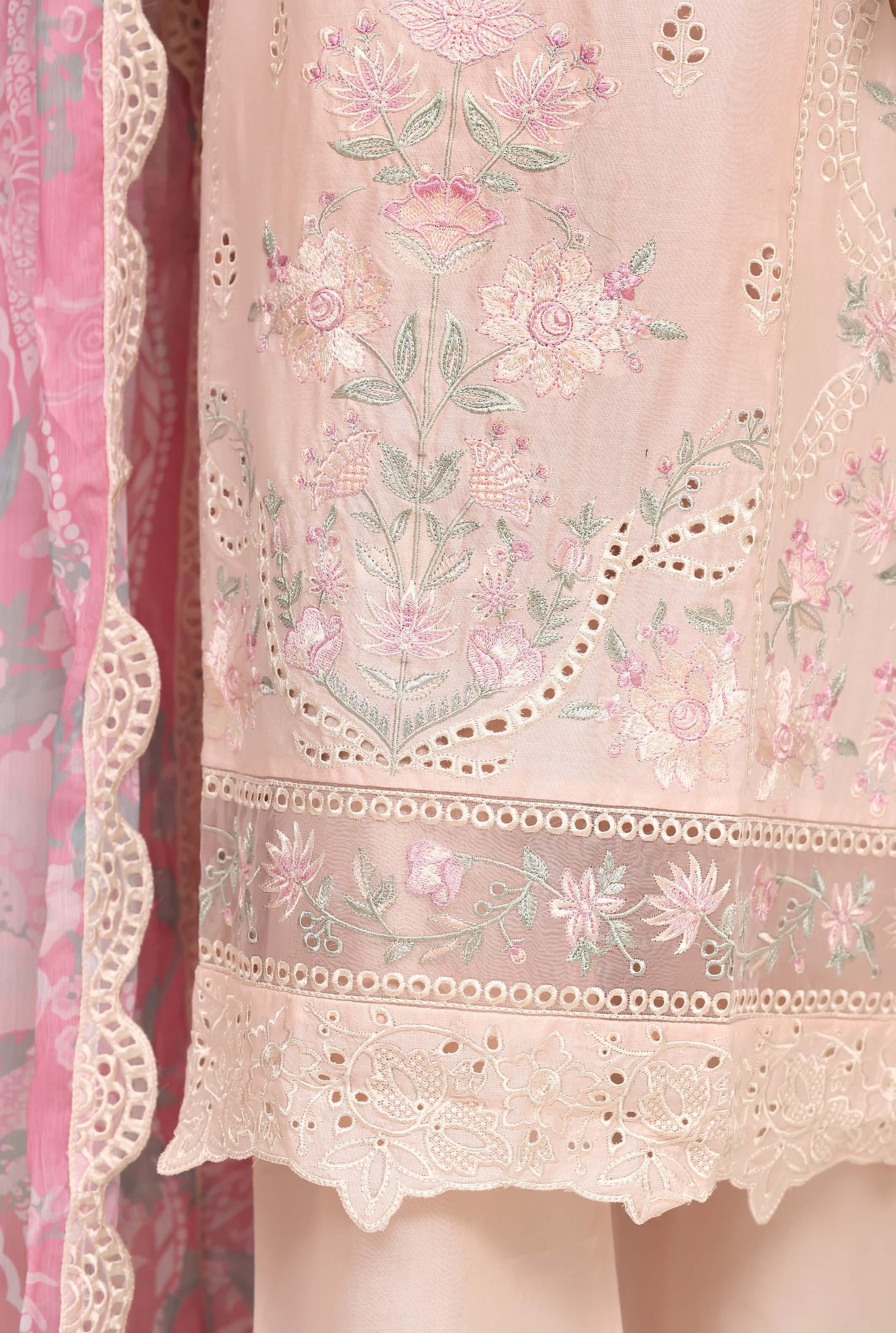 Sadabahar Luxury Slub Lawn Embroidery Stitched Vol-15 Collection 2026. LEL-04