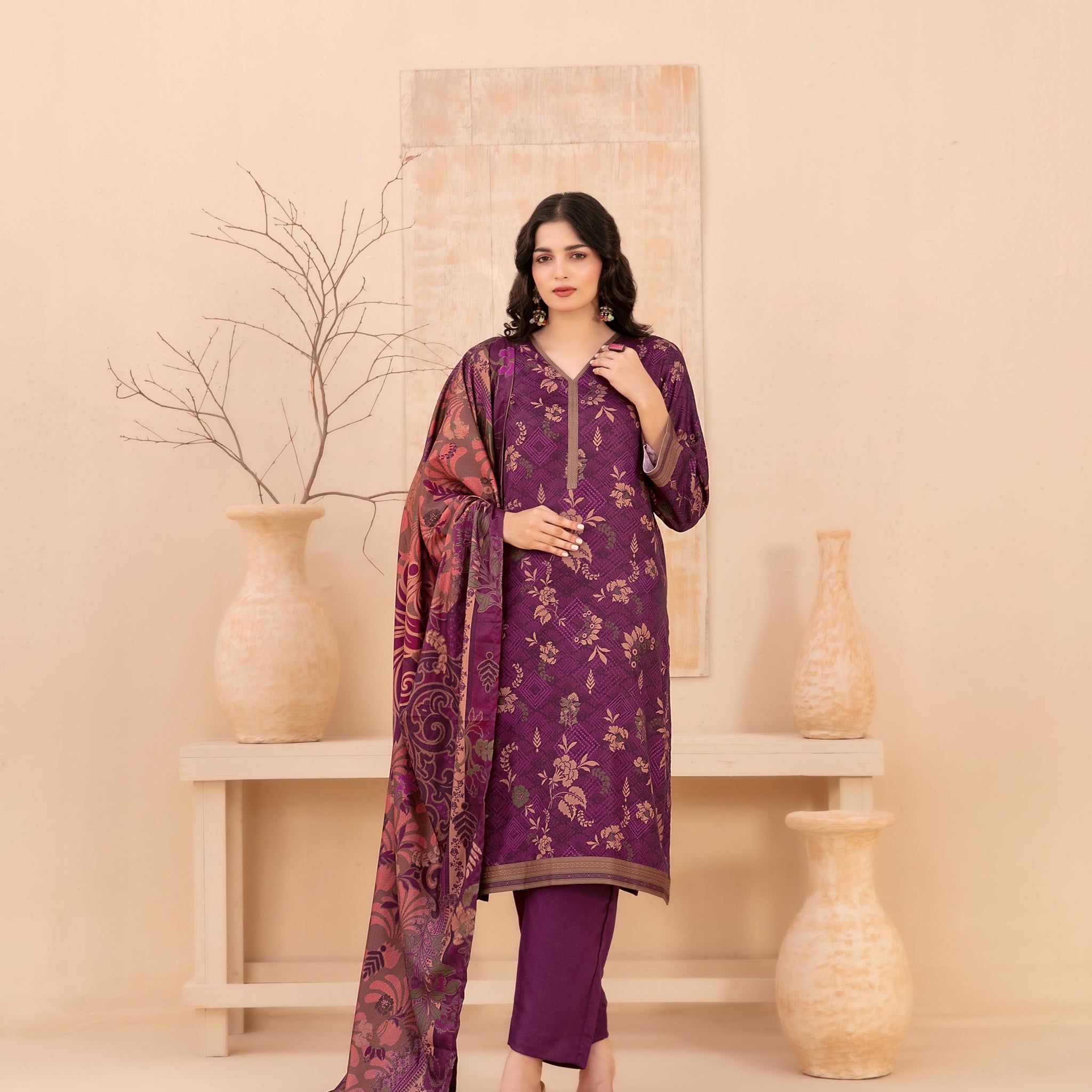 Shahid Tawakkal BASEERA — Unstitched 3Piece Collection Staple Digital Printed with Twill fabric Collection 2025 D-08