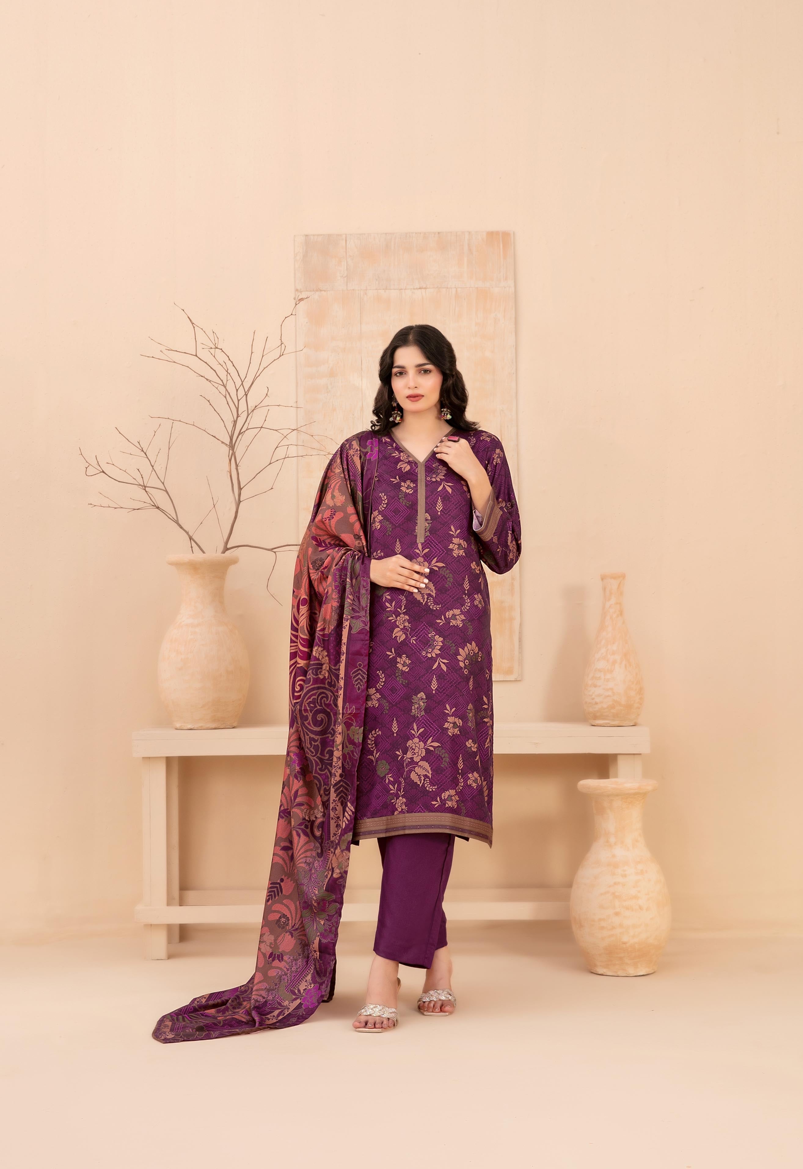 Shahid Tawakkal BASEERA — Unstitched 3Piece Collection Staple Digital Printed with Twill fabric Collection 2025 D-08