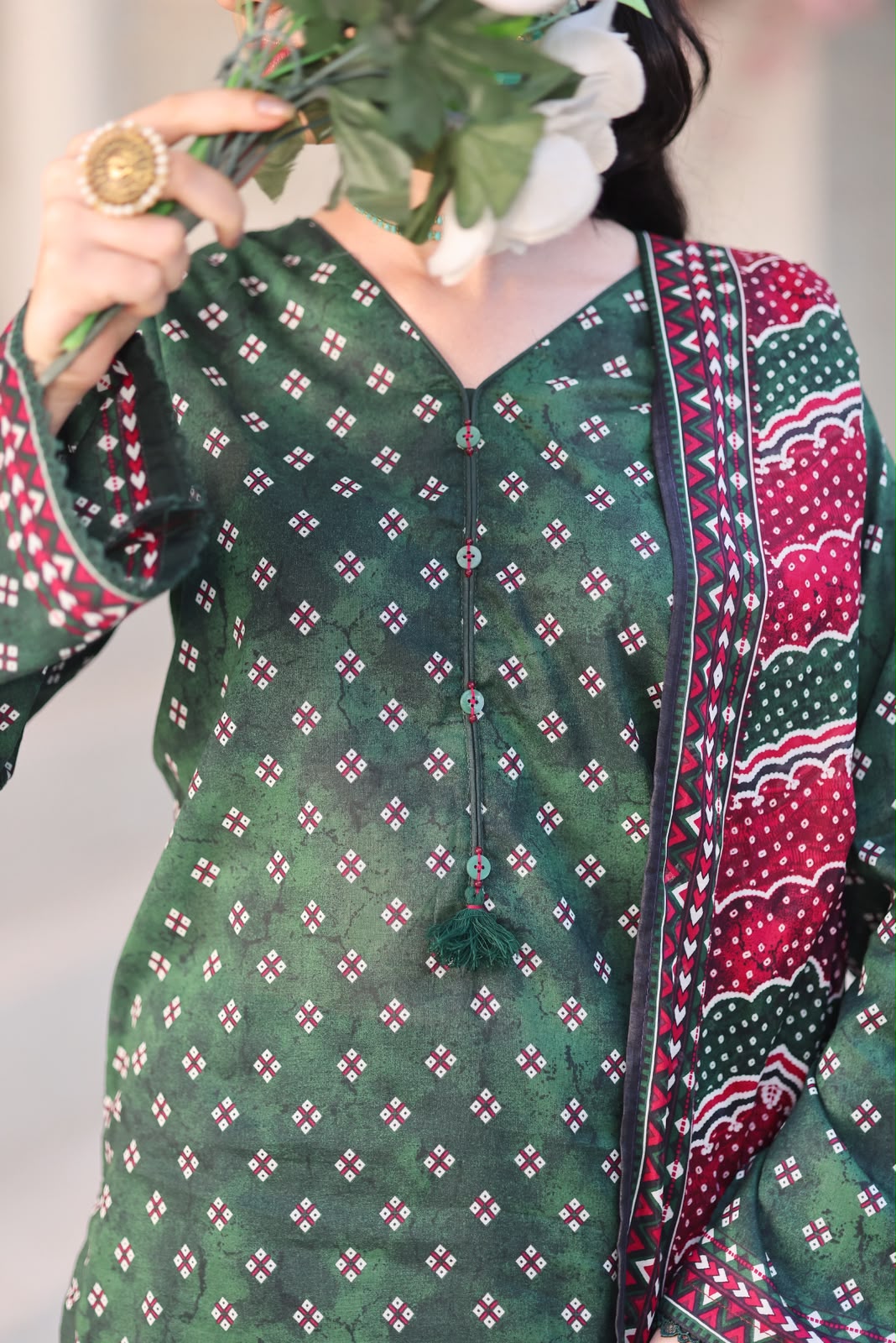 Aizal Luxury Lawn Printed Vol-1 3Piece Stitched Collection 2026 D#-05