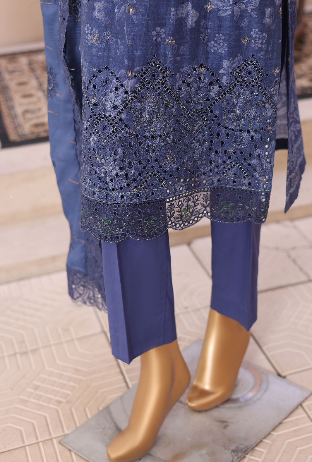 Ninokara by HZ Textiles Embroidered Jacquard Suit Unstitched 3 Piece Collection Vol-03 2026 D#-02