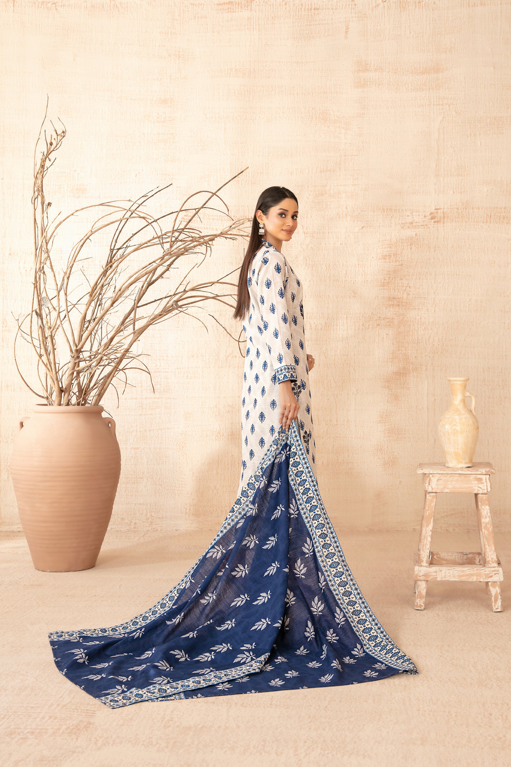 Areeka By Tawakkal Khaddar Boti Embroidery 3Piece Unstitched Collection 2025. D-06