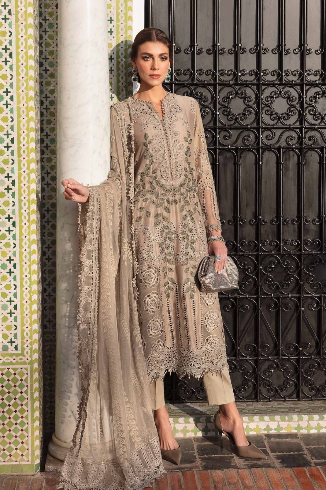 Maria B Luxury 3Piece Rtw Lawn Collection Collection 2025 MBLE-3214