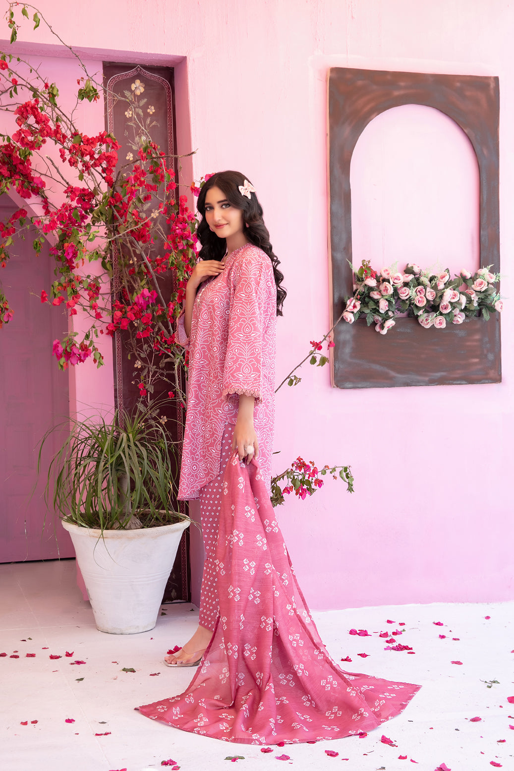 CORA VOL-02 BY TAWAKKAL LUXURY PRINTED LAWN 3PIECE STITCHED COLLECTION 2026 D#-05