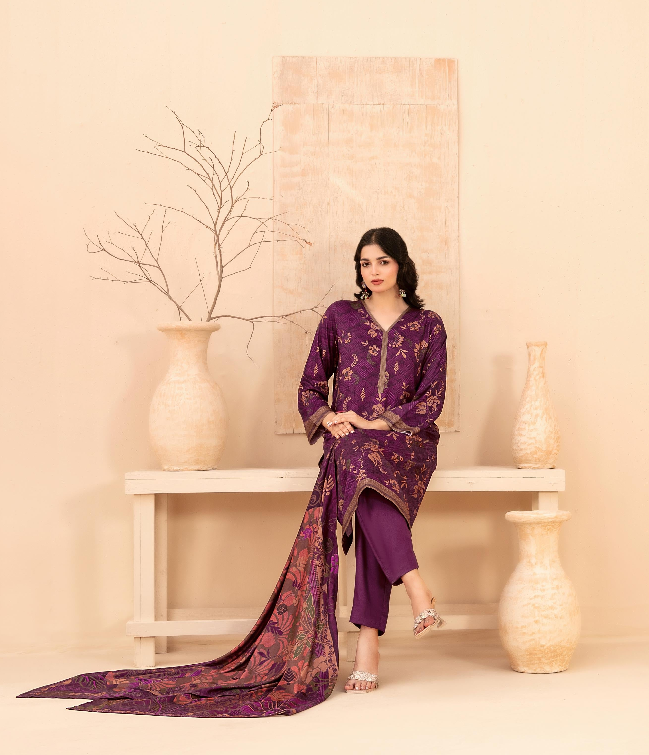 Shahid Tawakkal BASEERA — Unstitched 3Piece Collection Staple Digital Printed with Twill fabric Collection 2025 D-08