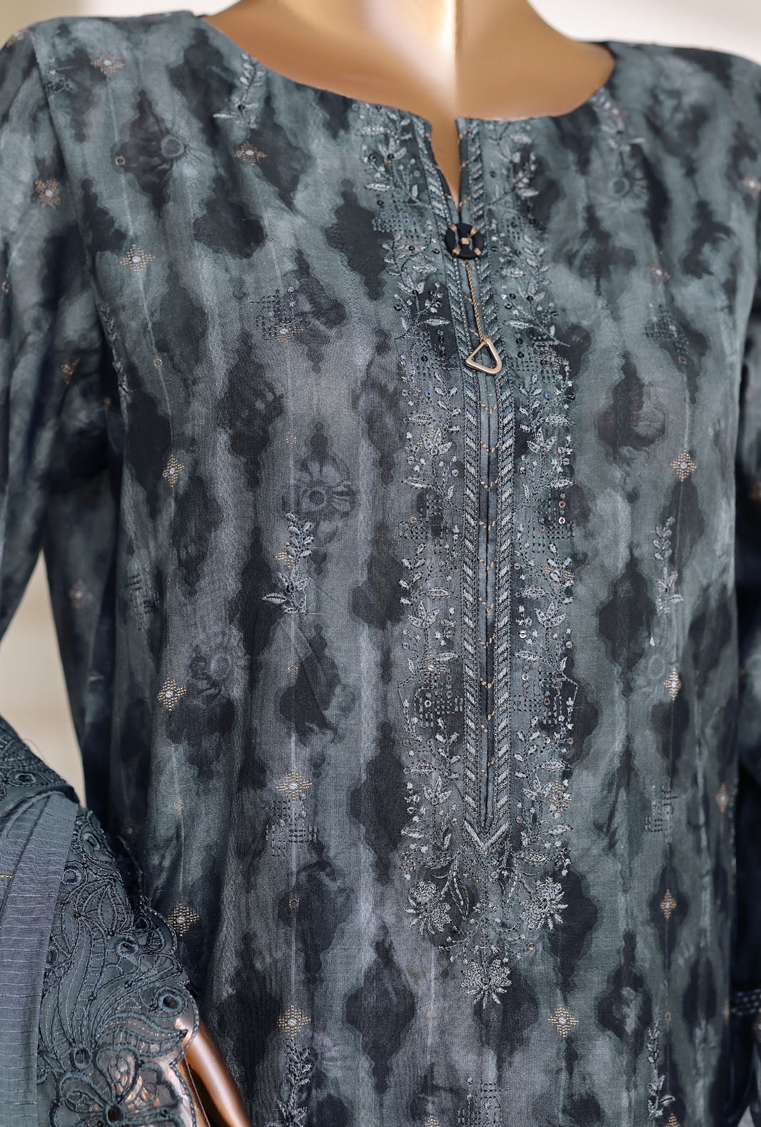 Ninokara by HZ Textiles Embroidered Jacquard Suit Unstitched 3 Piece Collection Vol-03 2026 D#-08