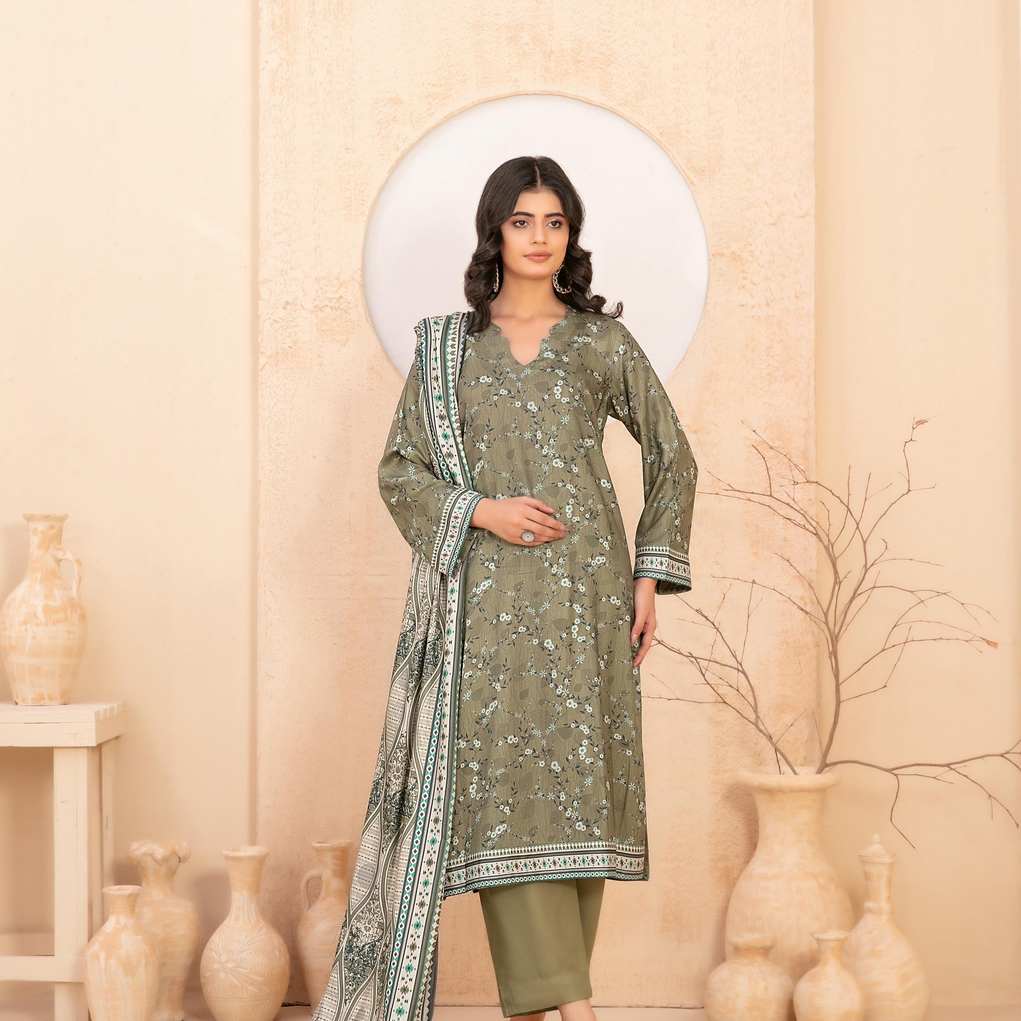 Shahid Tawakkal BASEERA — Unstitched 3Piece Collection Staple Digital Printed with Twill fabric Collection 2025 D-03