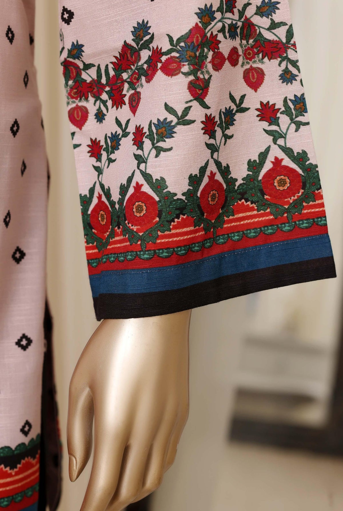 Sadabahar Luxury Khaddar Printed Winter 3Piece Vol-02 Collection SDKHV2-07