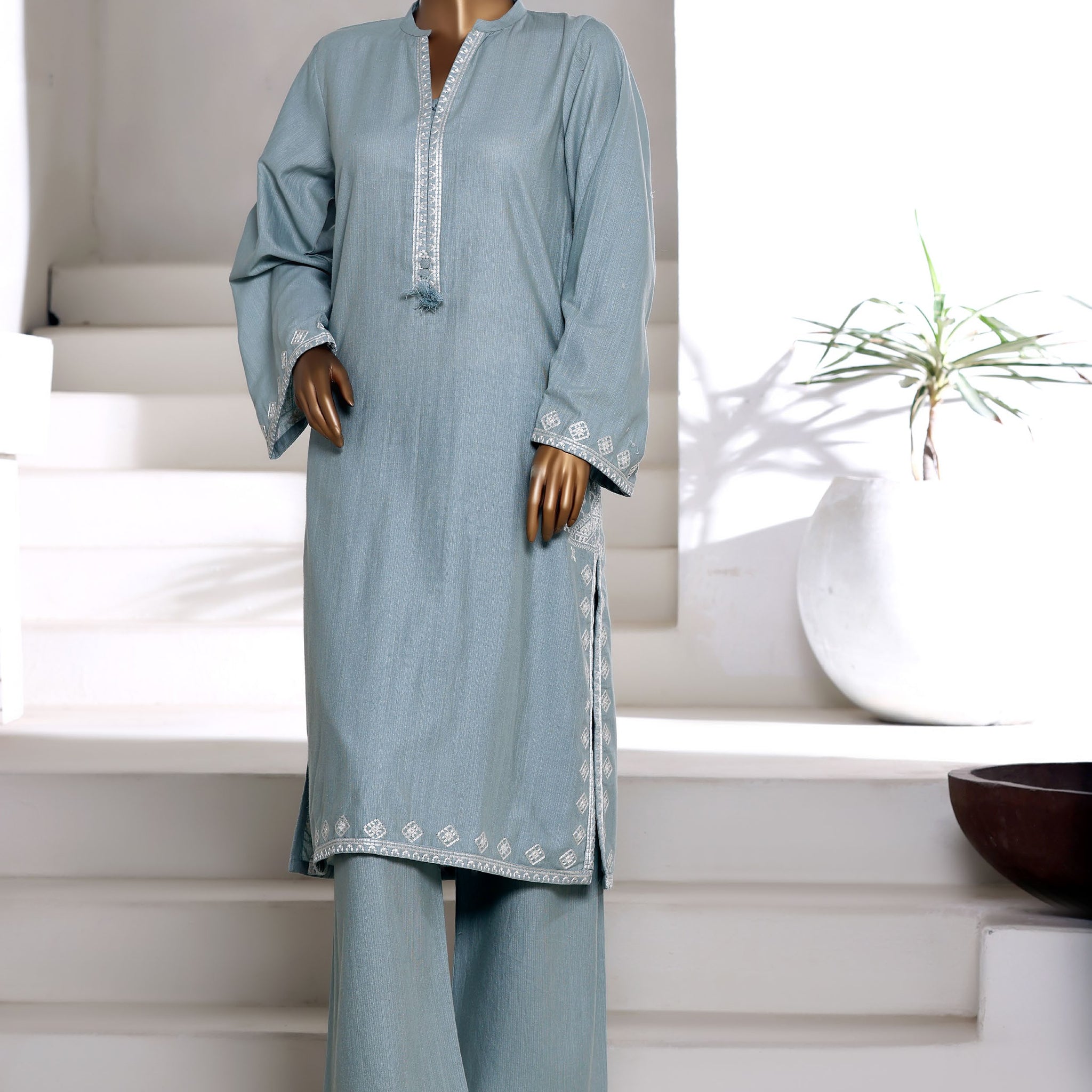 SADABAHAR Vybe Khaddar Embroidered Set 2PlECE STITCHED Vol-04 COLLECTION 2025 D-310 Cyen