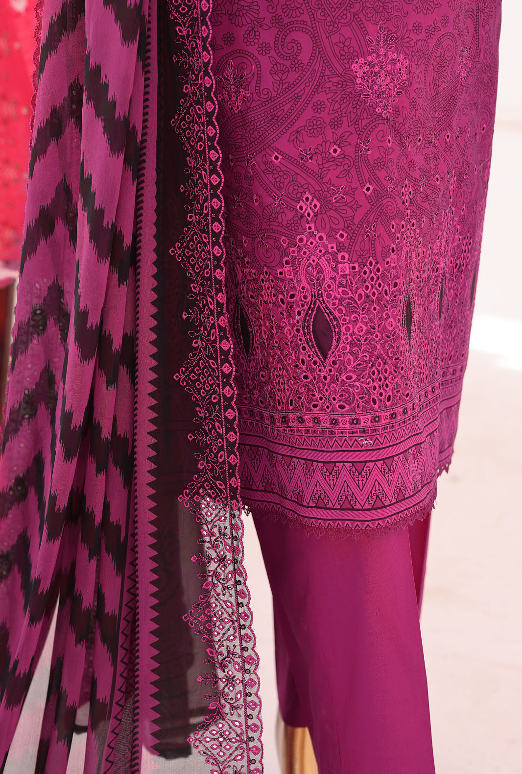 Premium Venice By HZ Textiles Embroidered With Chiffon Embroidery Dupatta Lawn Suit Unstitched 3 Piece Collection 2026 D#-05