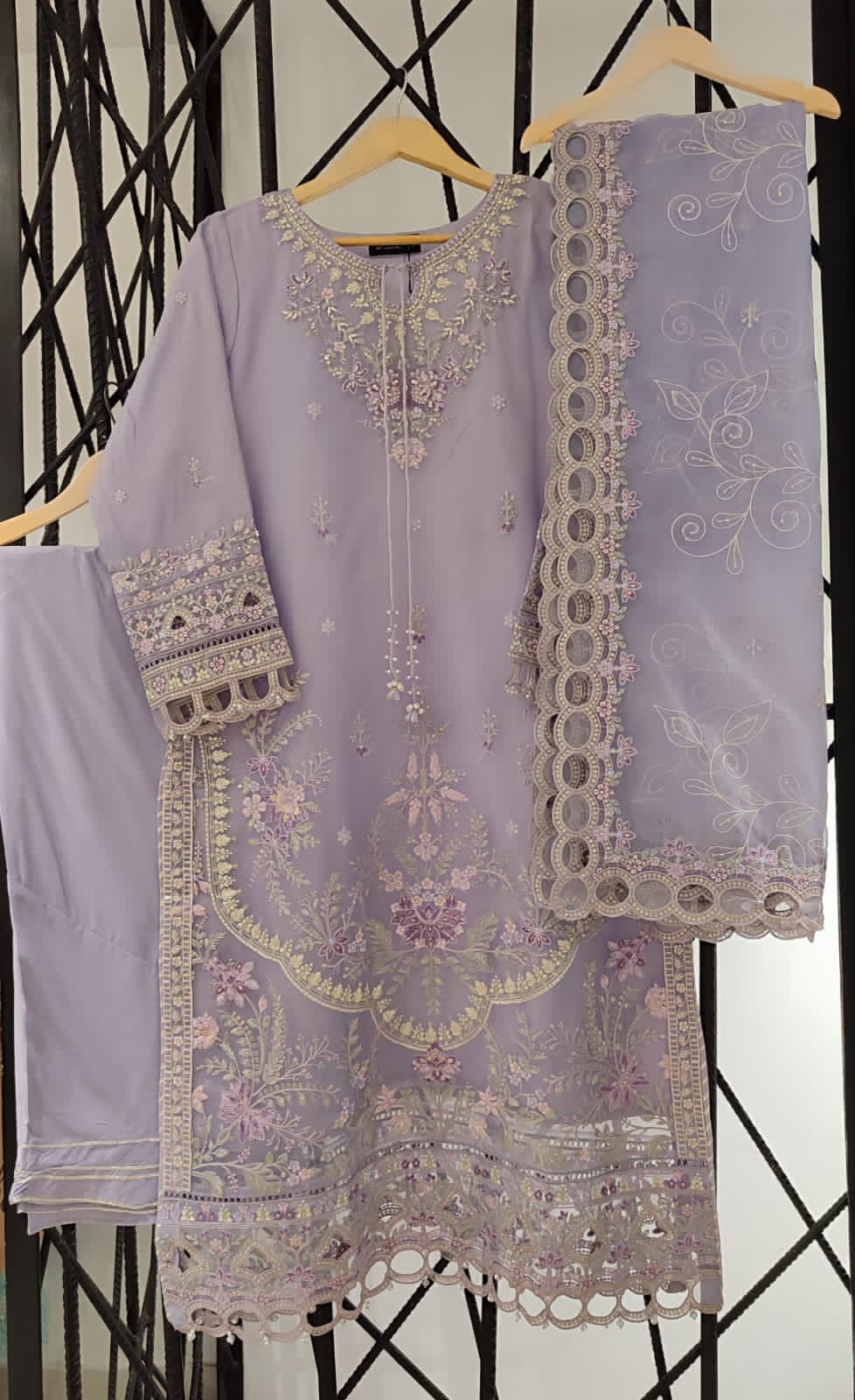 SADABAHAR LUXURY FORMAL FESTIVE °MAHPARA° ORGANZA EMBROIDERED 3PIECE STITCHED COLLECTION 2025 D#-51