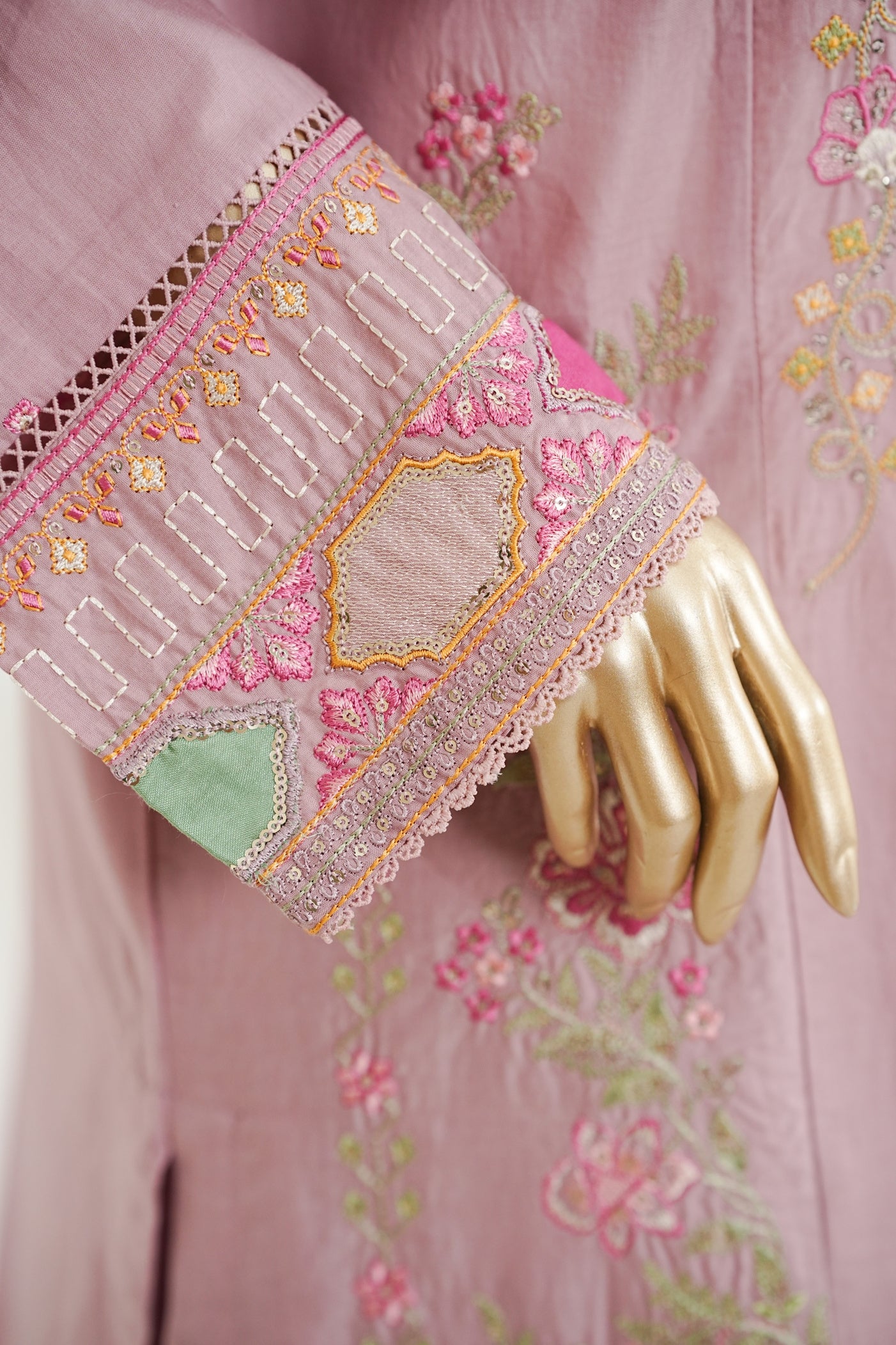 Bin Saeed Luxury Laserkari Heavy Embroidery Festive 3Piece Stitched Collection 2026 D#-01