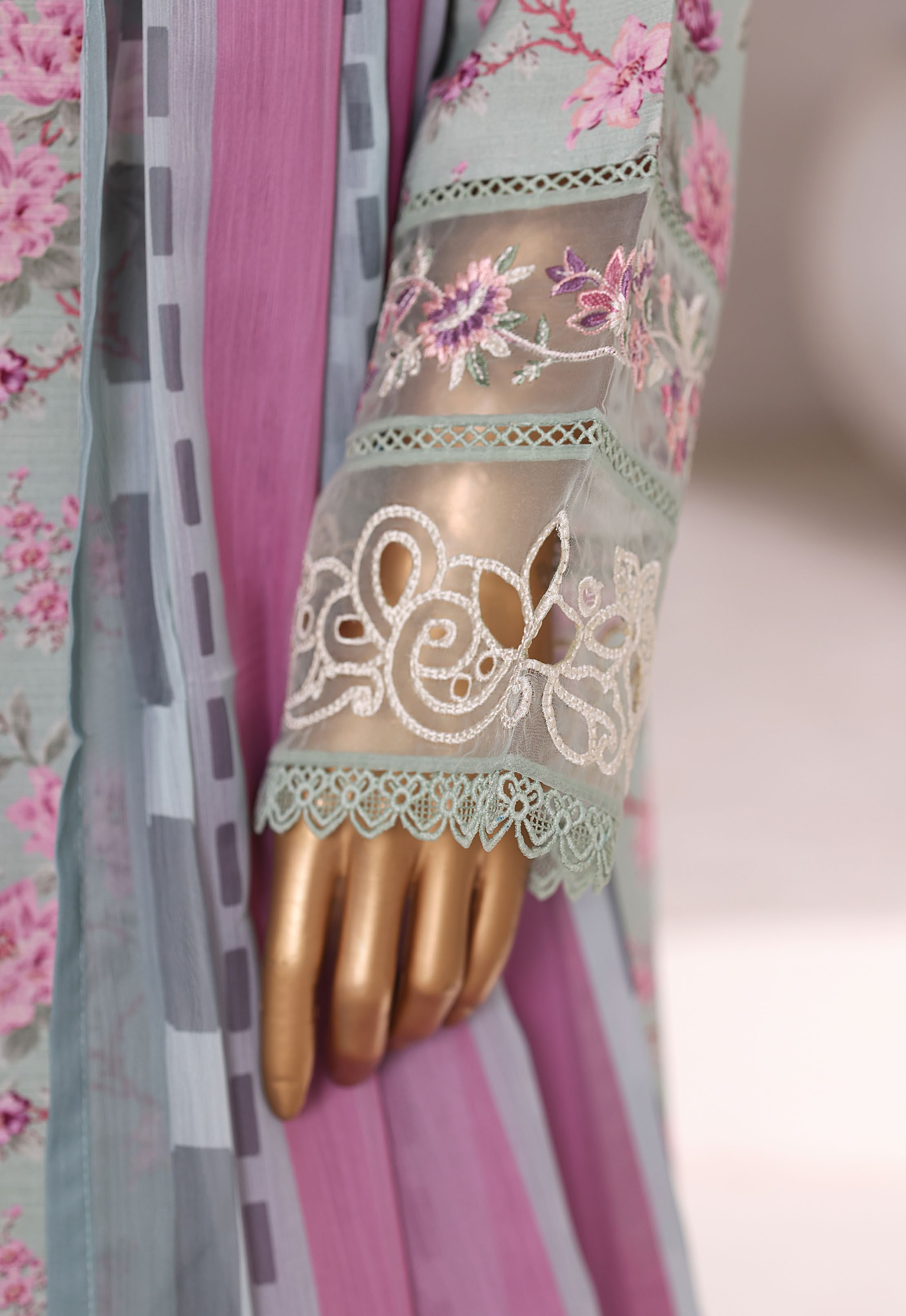 Sadabahar Malika Viscose Long Length With Chiffon Printed Dupatta 3Piece Stitched Collection 2025 Pista SDMVL- 004