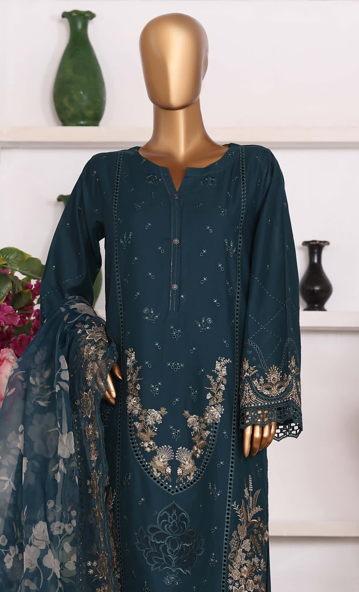 Hz Muse Luxury Heavy Embroidery Festive 3Piece Stitched Collection 2026 D#-01