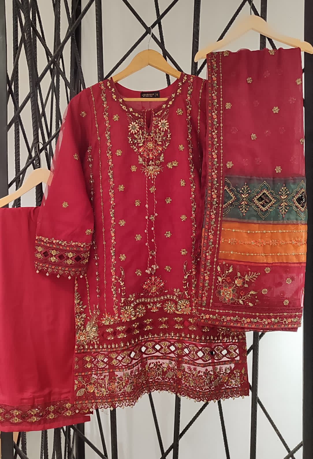 SADABAHAR LUXURY FORMAL FESTIVE °MAHPARA° ORGANZA EMBROIDERED 3PIECE STITCHED COLLECTION 2025 D#-53