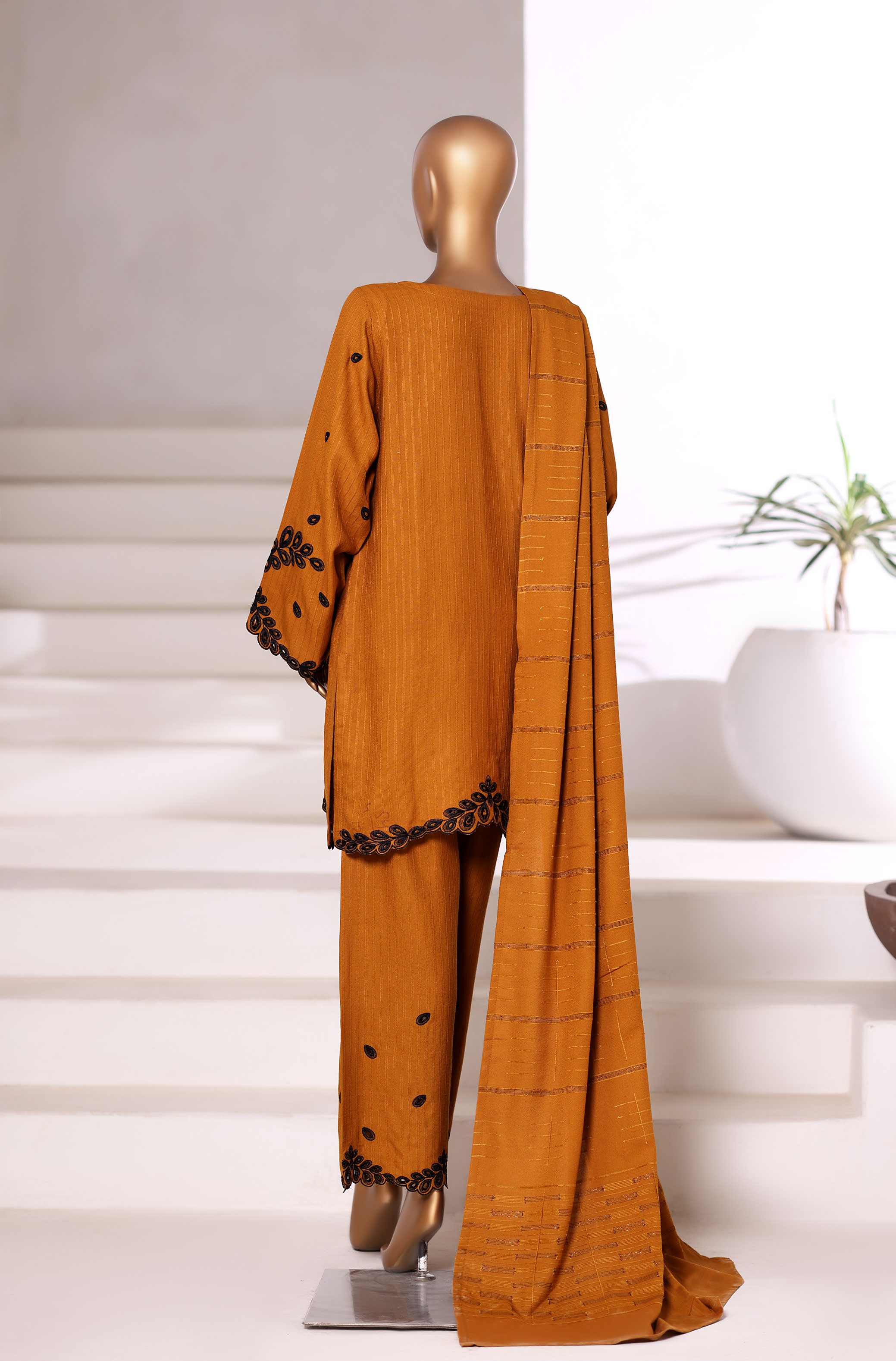 Sadabahar Stitched Vybe Winter Embroidery Dhanak 3Piece With Dhanak Shwal Collection 2025 SDES -03