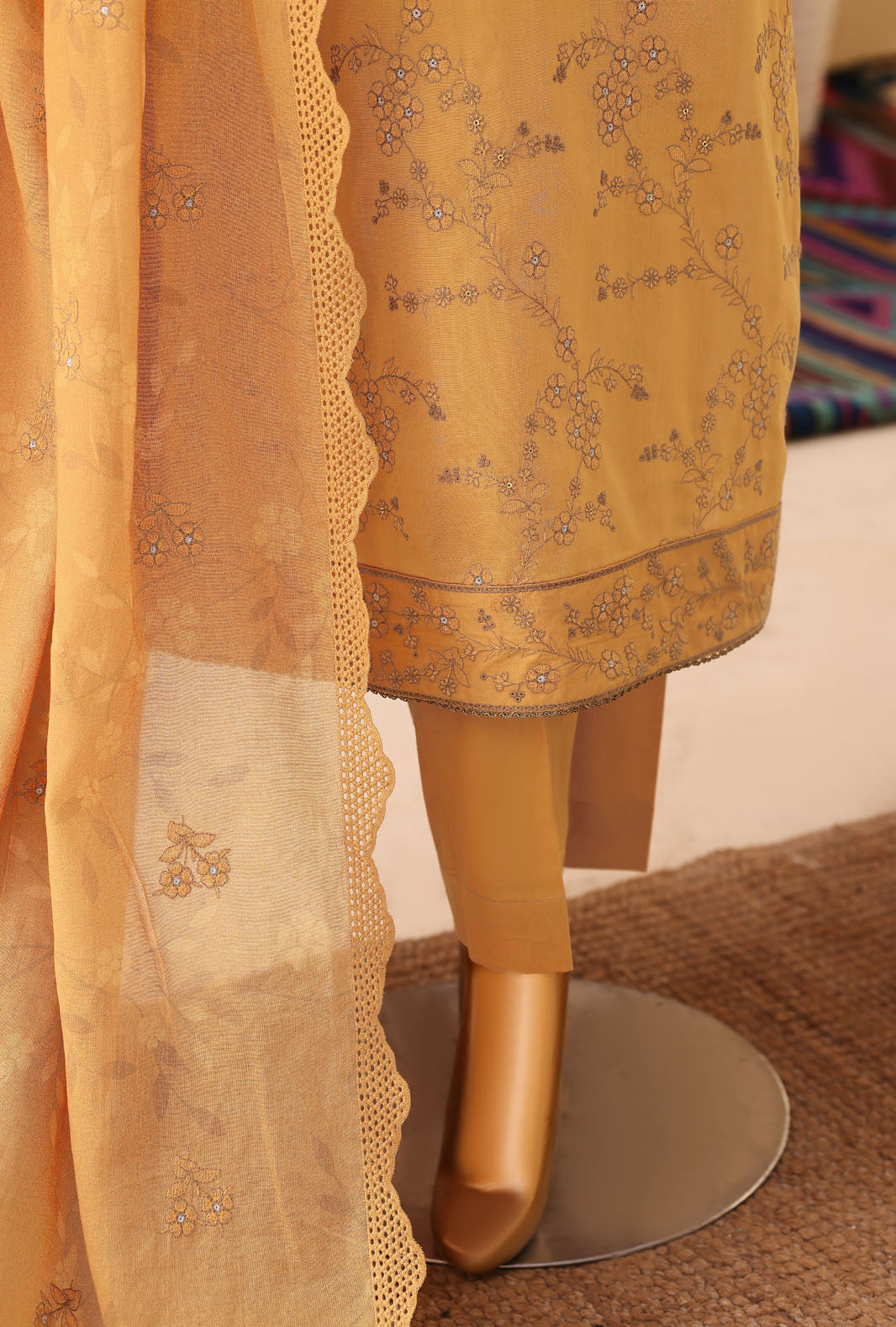 Meeras by HZ Textiles Embroidered Lawn Suit Unstitched 3 Piece Collection 2026 D#-07