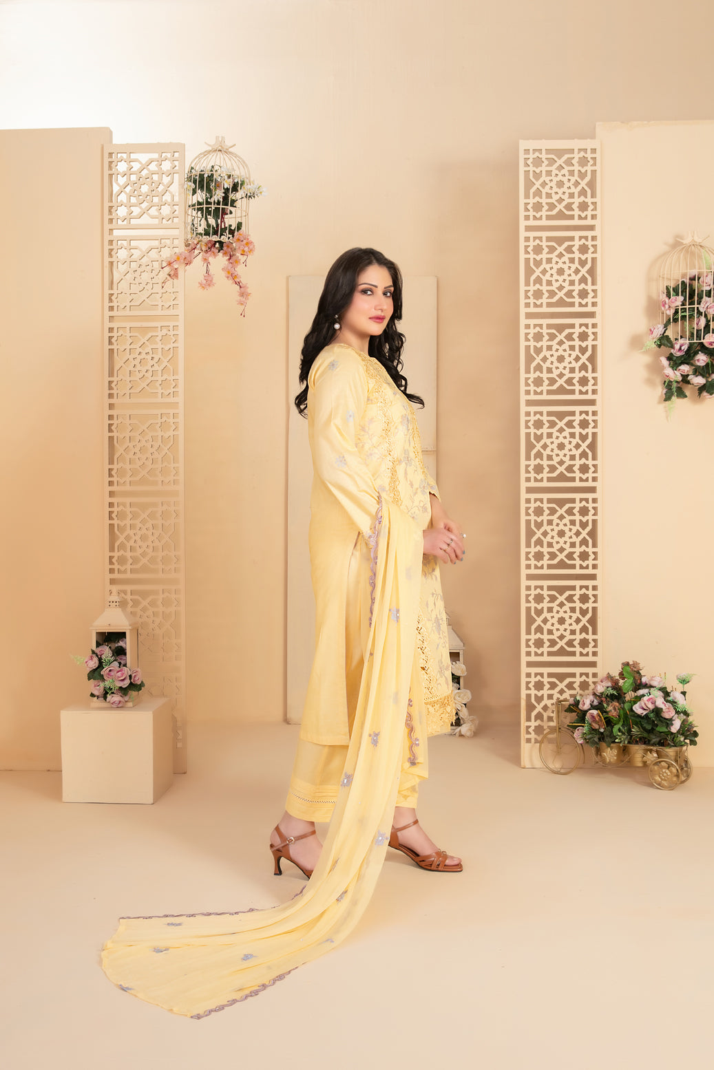 TAABIR BY TAWAKKAL LUXURY FESTIVAL 3PIECE STITCHED COLLECTION 2026 D#01