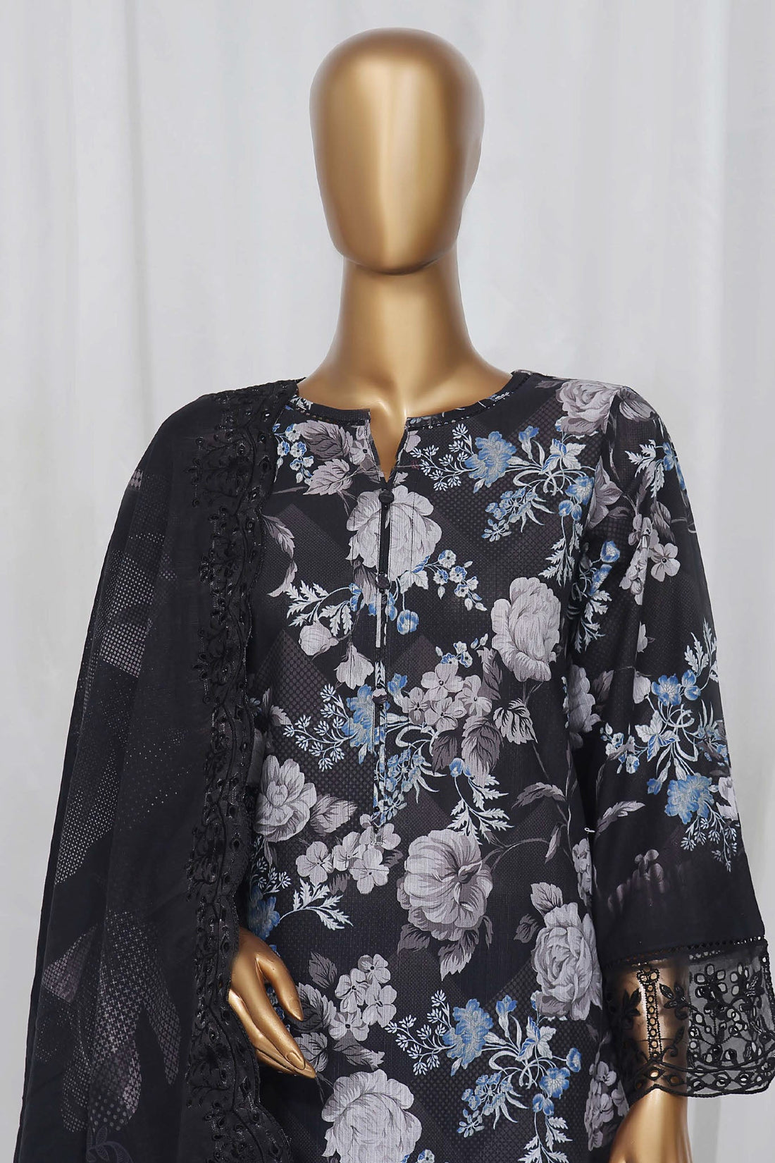 SADABAHAR RTW FUSION LASER CHICKENKARI EMBROIDERED KHADDAR 3PIECE COLLECTION 2026 SFKE -09