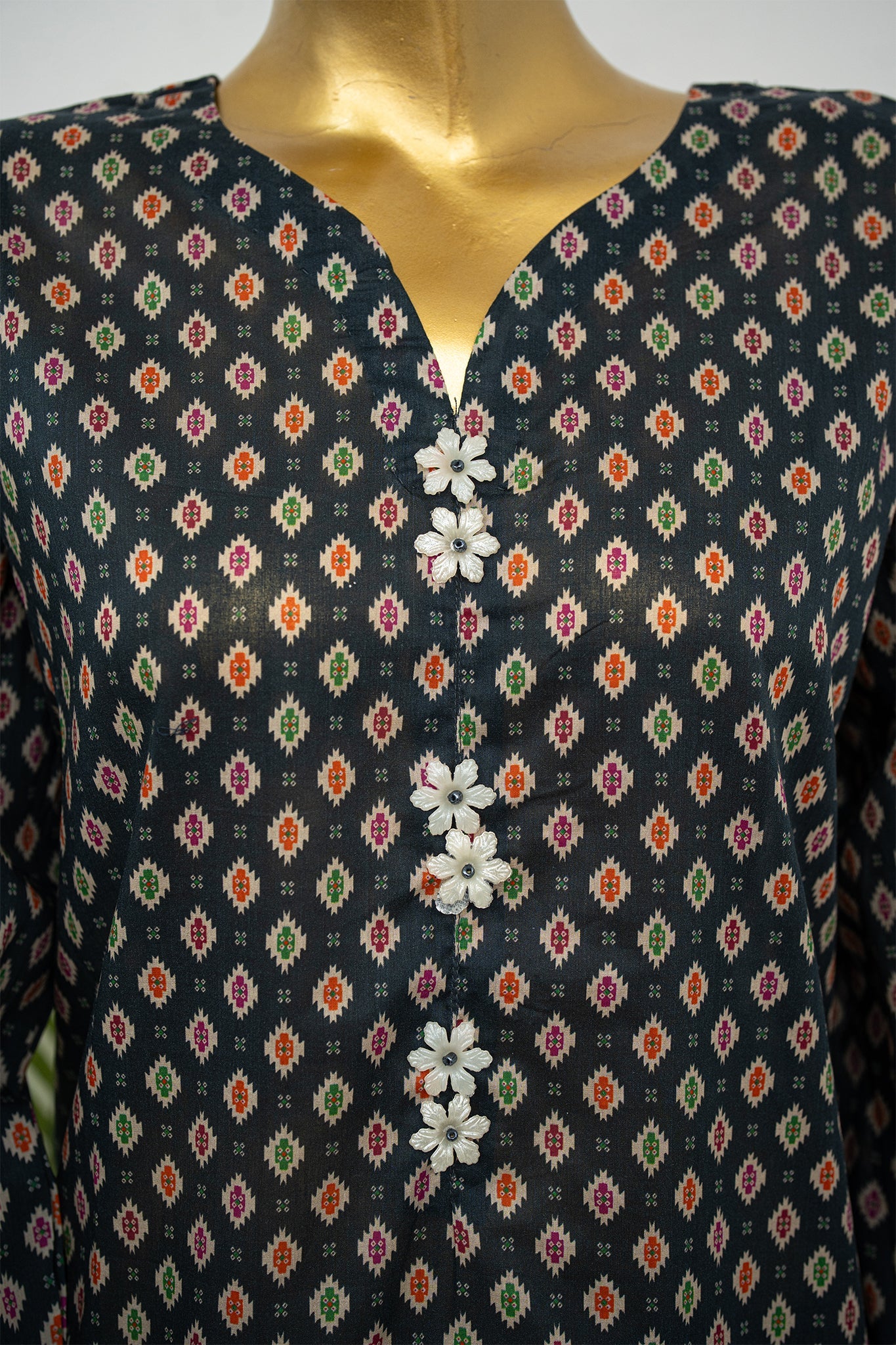 BIN SAEED Luxury Lawn Printed 3pcs Stitched Vol-30 3Piece Stitched COLLECTION 2026 D#-123