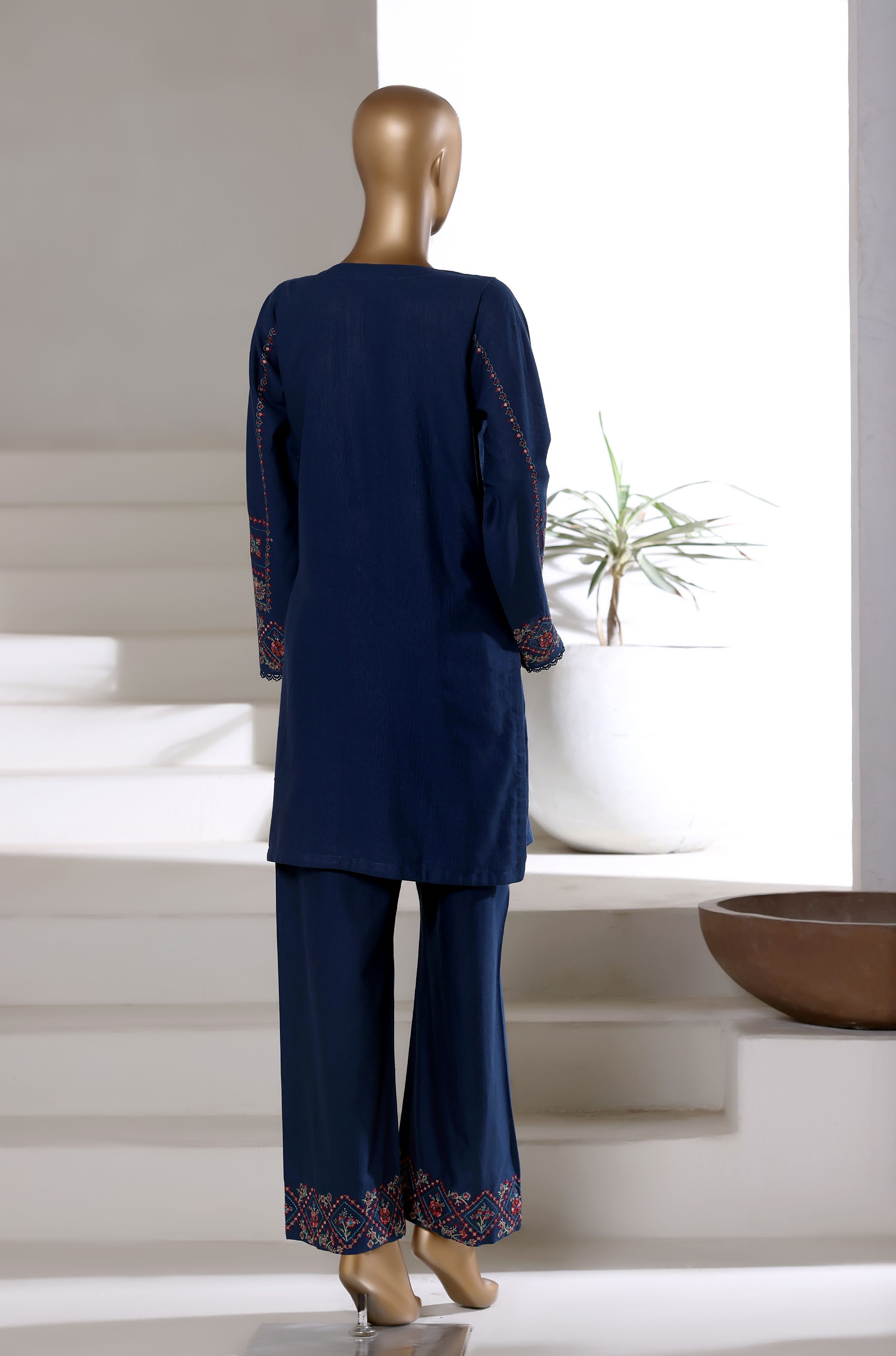 SADABAHAR Vybe Khaddar Embroidered Set 2PlECE STITCHED Vol-04 COLLECTION 2025 D-306 Nevy Blue