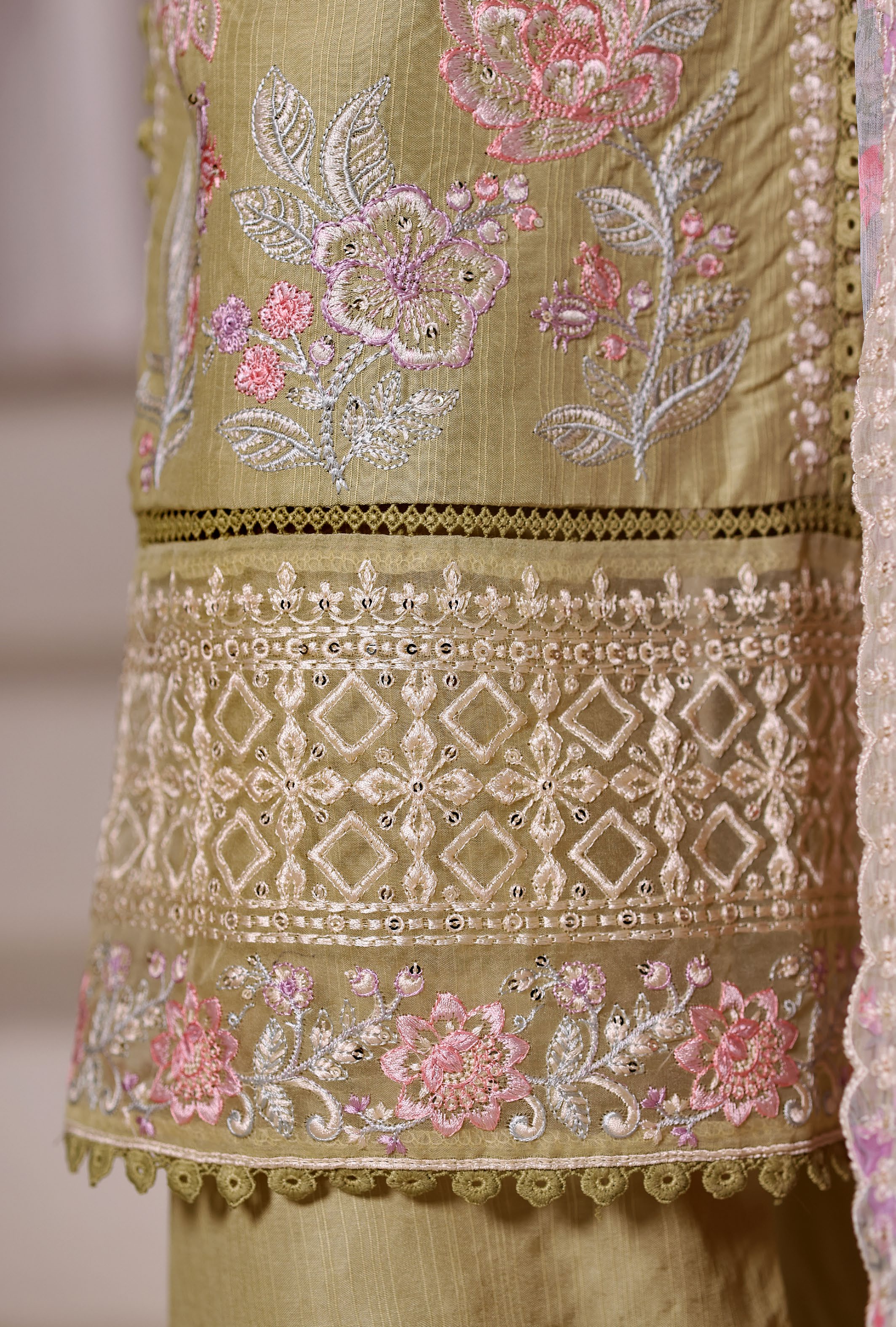 Sadabahar Luxury Viscous Embroidery With Chiffon Embroidery Dupatta Stitched Vol-01 Collection 2025. LEV-06 Dhani Green