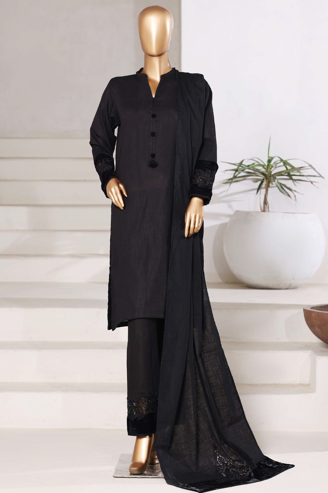 Sadabahar Stitched 3 Piece Premium Cross Texture With Velvet WITH Collection 2025 D#-04