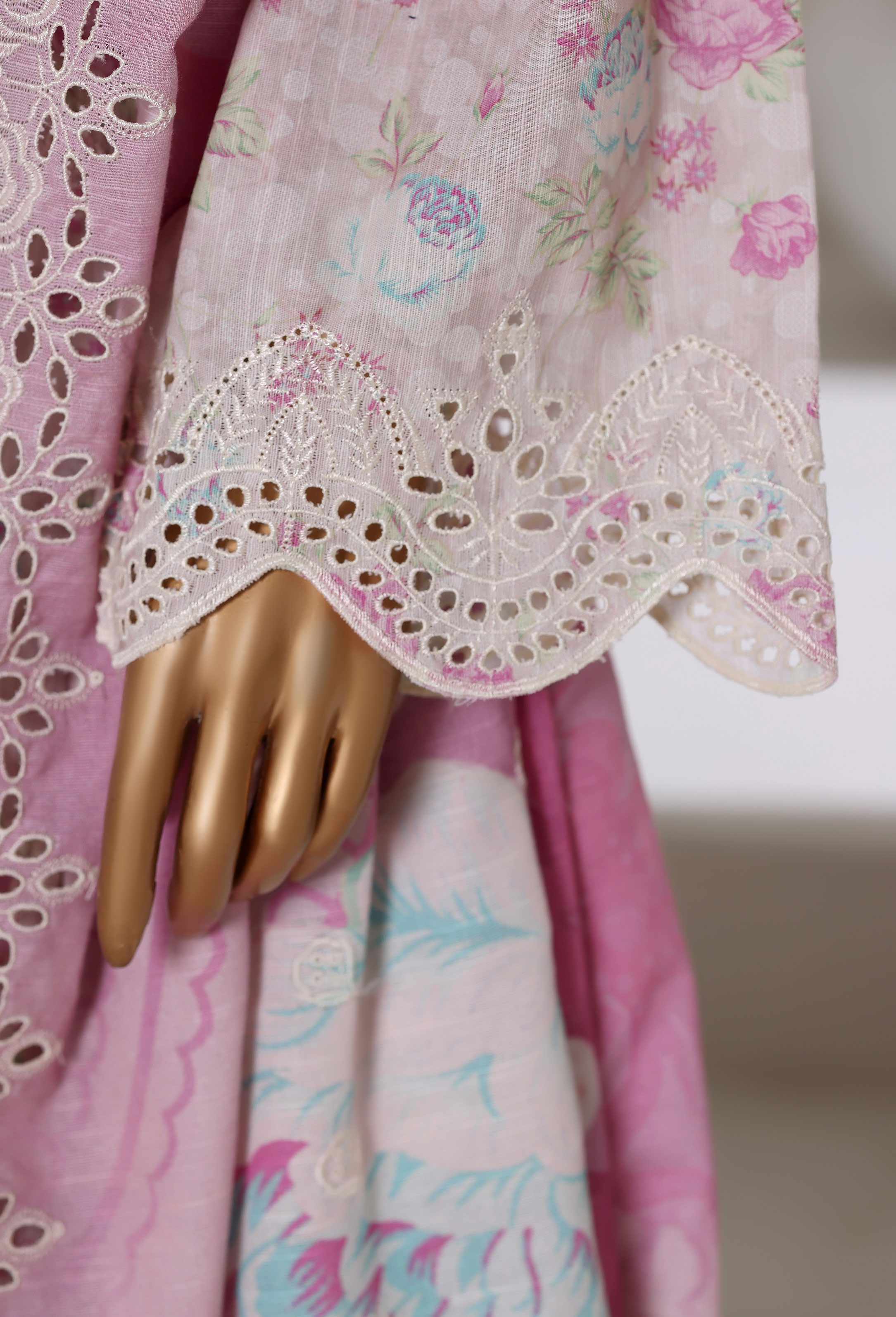 SADABAHAR RTW FUSION LASER CHICKENKARI EMBROIDERED KHADDAR 3PIECE COLLECTION 2025 SFKE -01