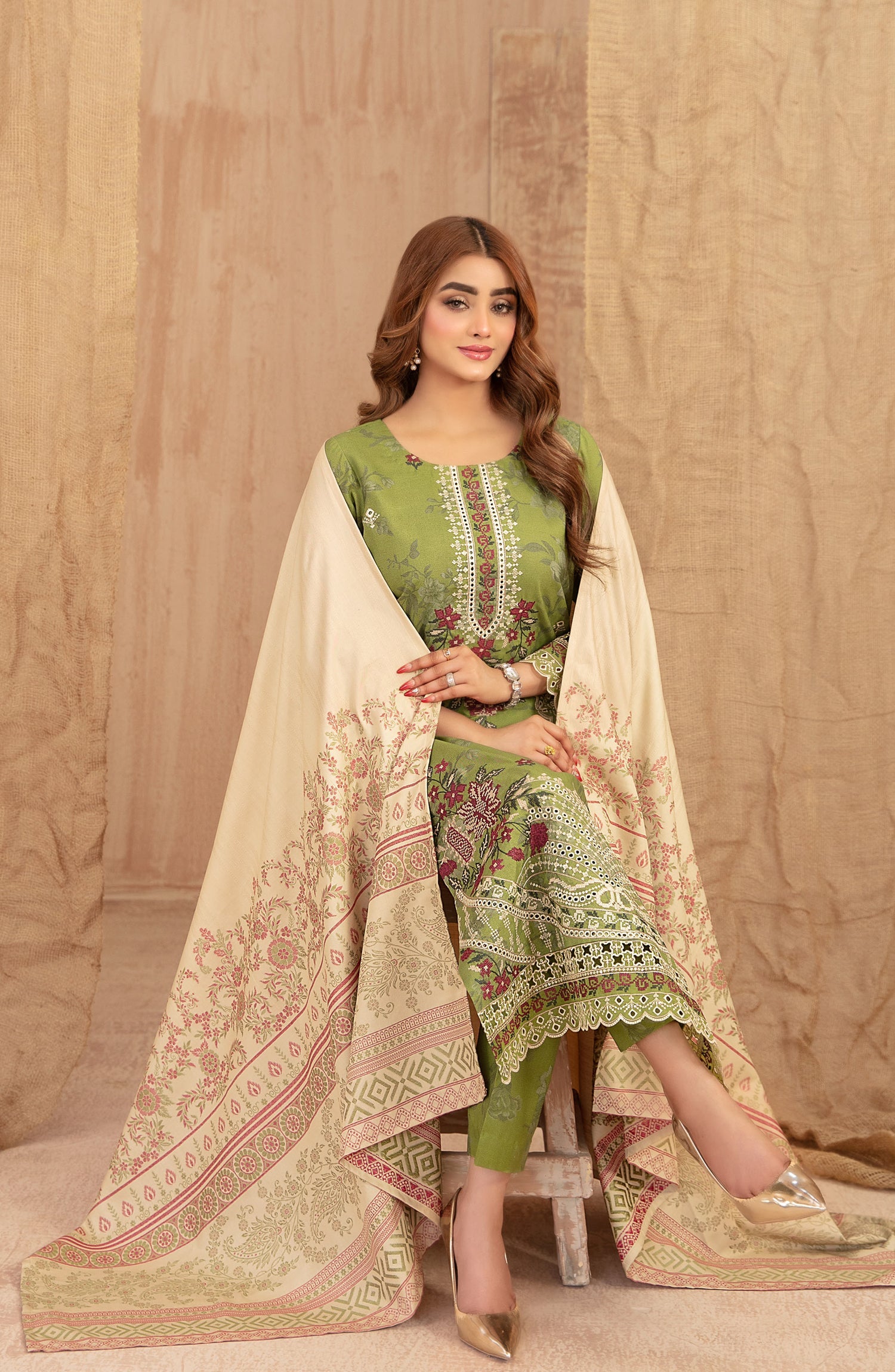 Cassa By Tawakkal Winter Dhanak Embroidery 3Piece Unstitched Collection 2025. D-05