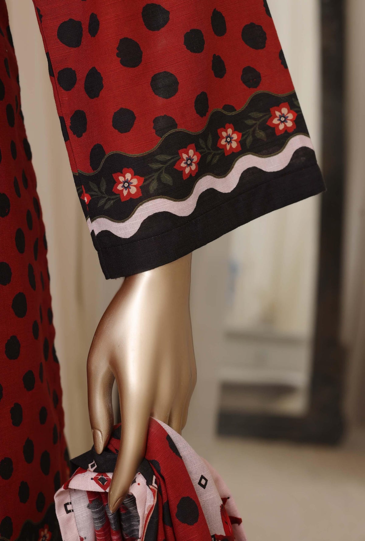 Sadabahar Luxury Khaddar Printed Winter 3Piece Vol-02 Collection SDKHV2-04