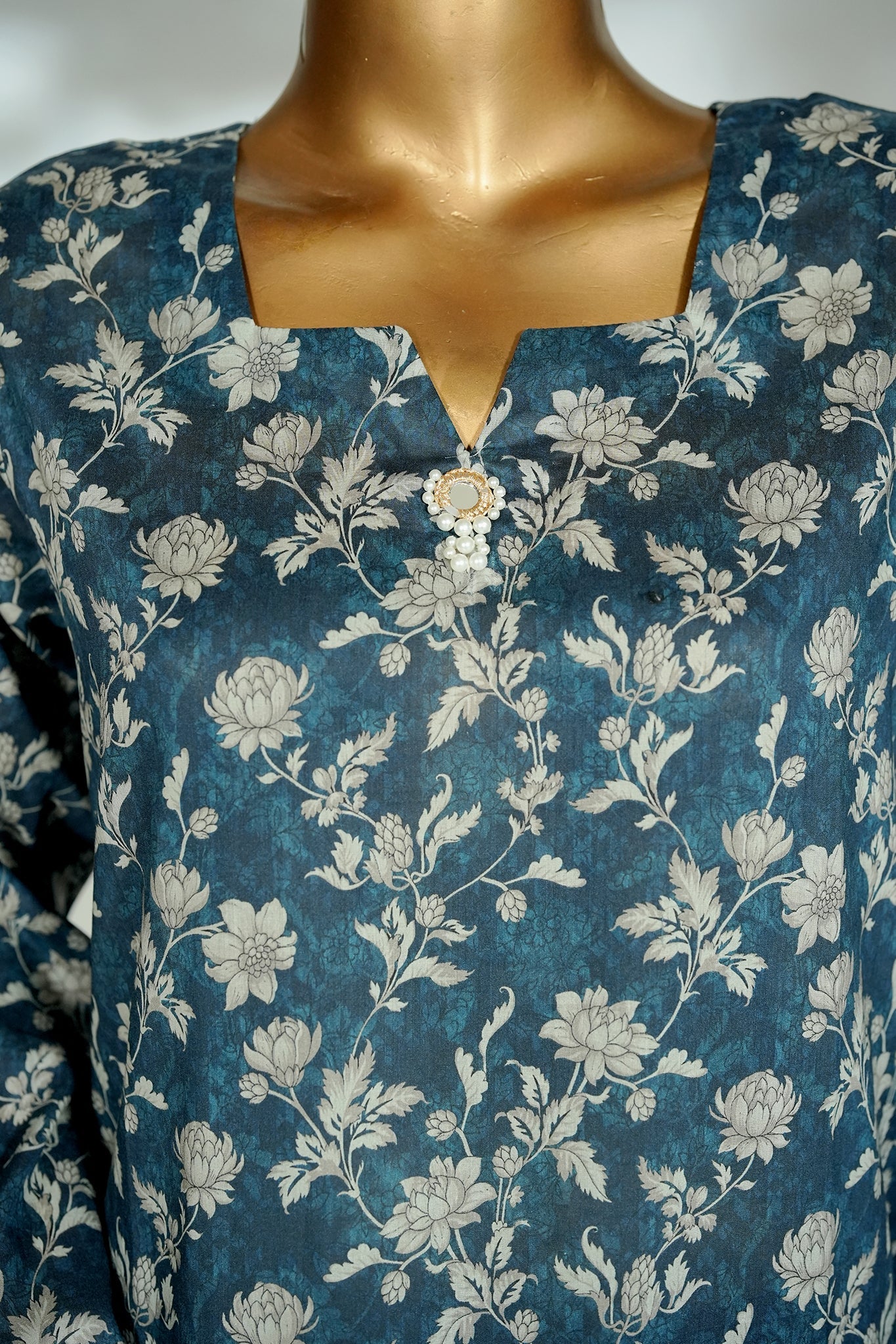 BIN SAEED Luxury Lawn Printed 3pcs Stitched Vol-30 3Piece Stitched COLLECTION 2026 D#-135