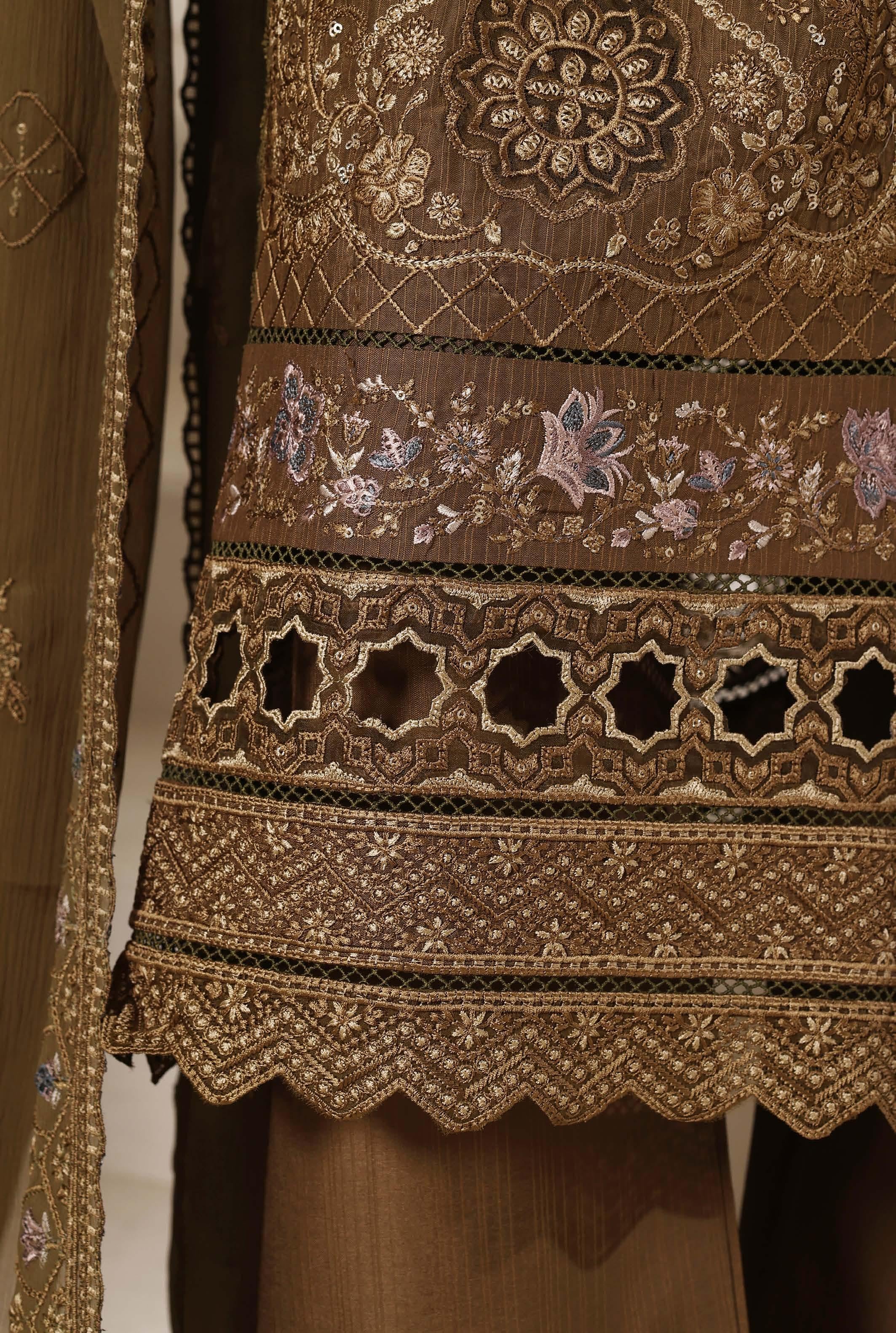Sadabahar Luxury SlubViscous Lawn Embroidery With Chiffon Embroidery Dupatta Stitched Vol-01 Collection 2026. LEL-01