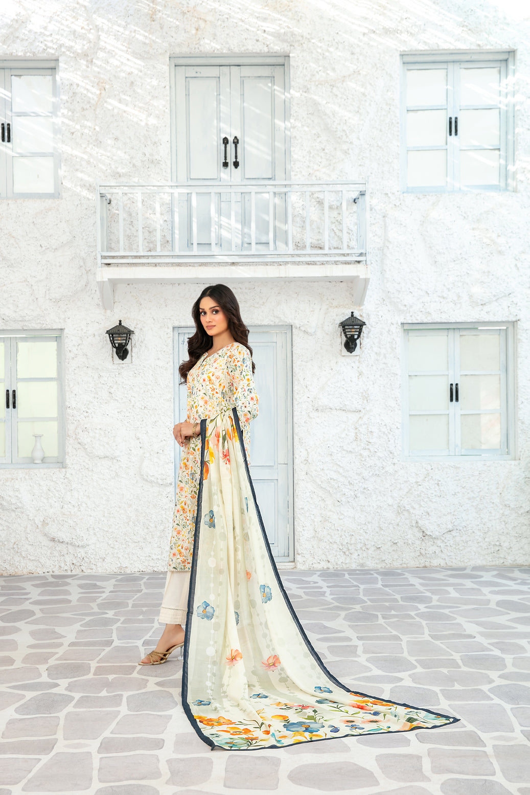 ROOH BY TAWAKKAL LUXURY FESTIVAL SCHIFFLI CHIKENKARI EMBROIDERY 3PIECE STITCHED COLLECTION 2026 D#-01